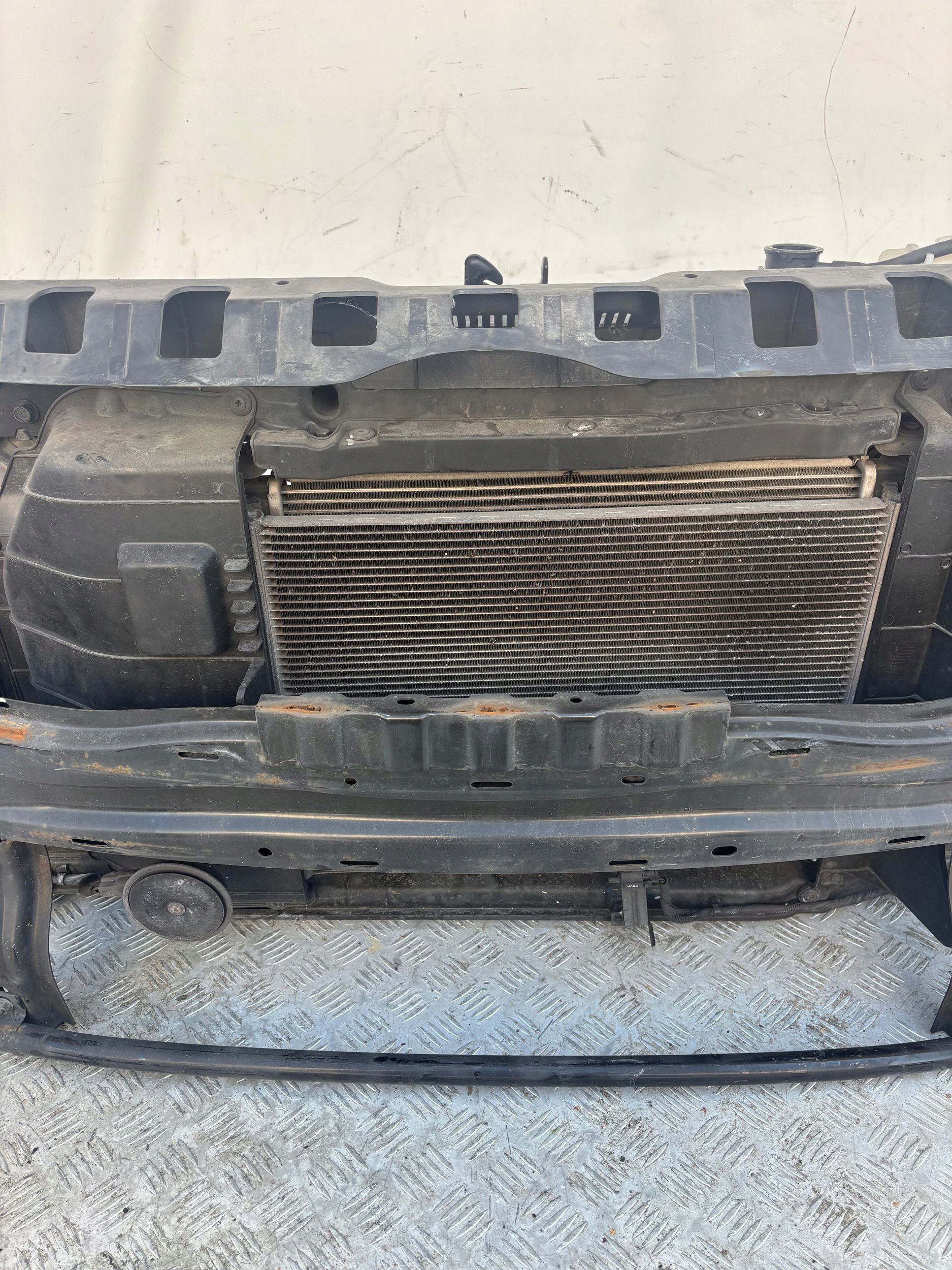 PREDNE CELO VYSTUHA CHLADICE HYUNDAI I10 II 1.0 13-