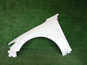 MAZDA 3 HB 19- ĽAVÝ PREDNÝ BLATNÍK MAZDA 3 HB 19- ĽAVÝ PREDNÝ BLATNÍK