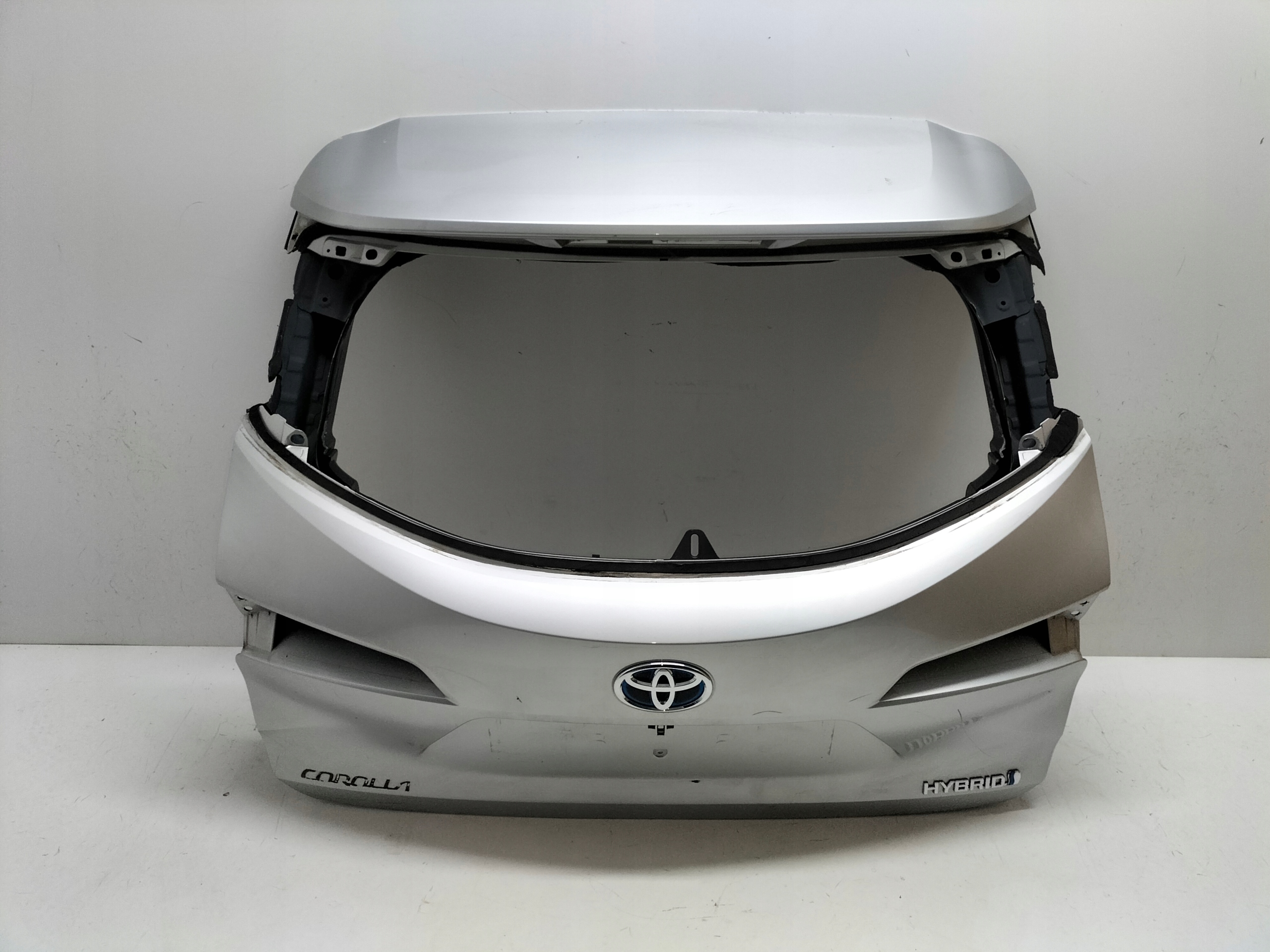 ZADNÁ KAPOTA TOYOTA COROLLA E21 18- KOMBI