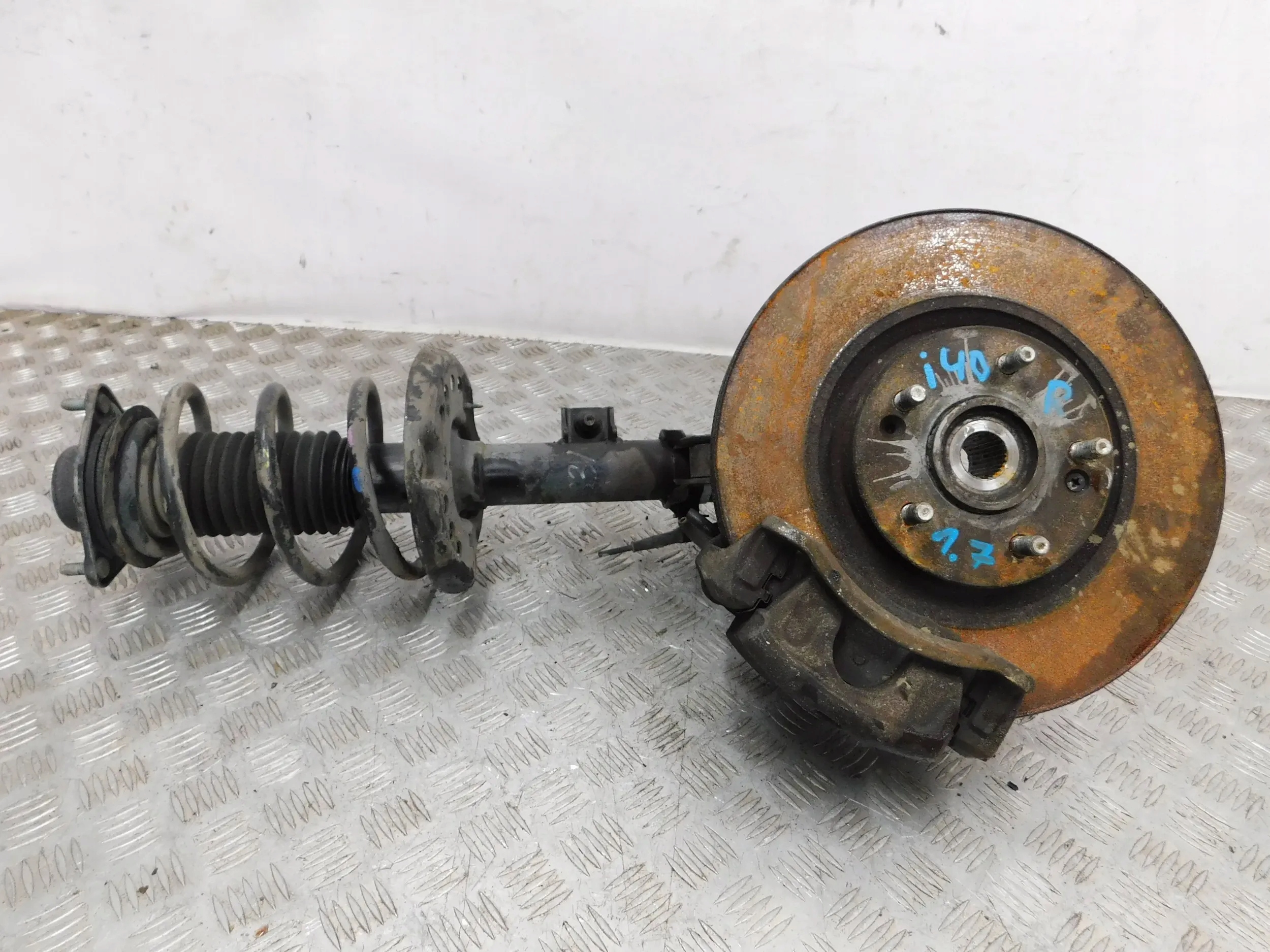 PRAVÝ OTOČ MCPHERSON HYUNDAI I40 1.7 CRDI