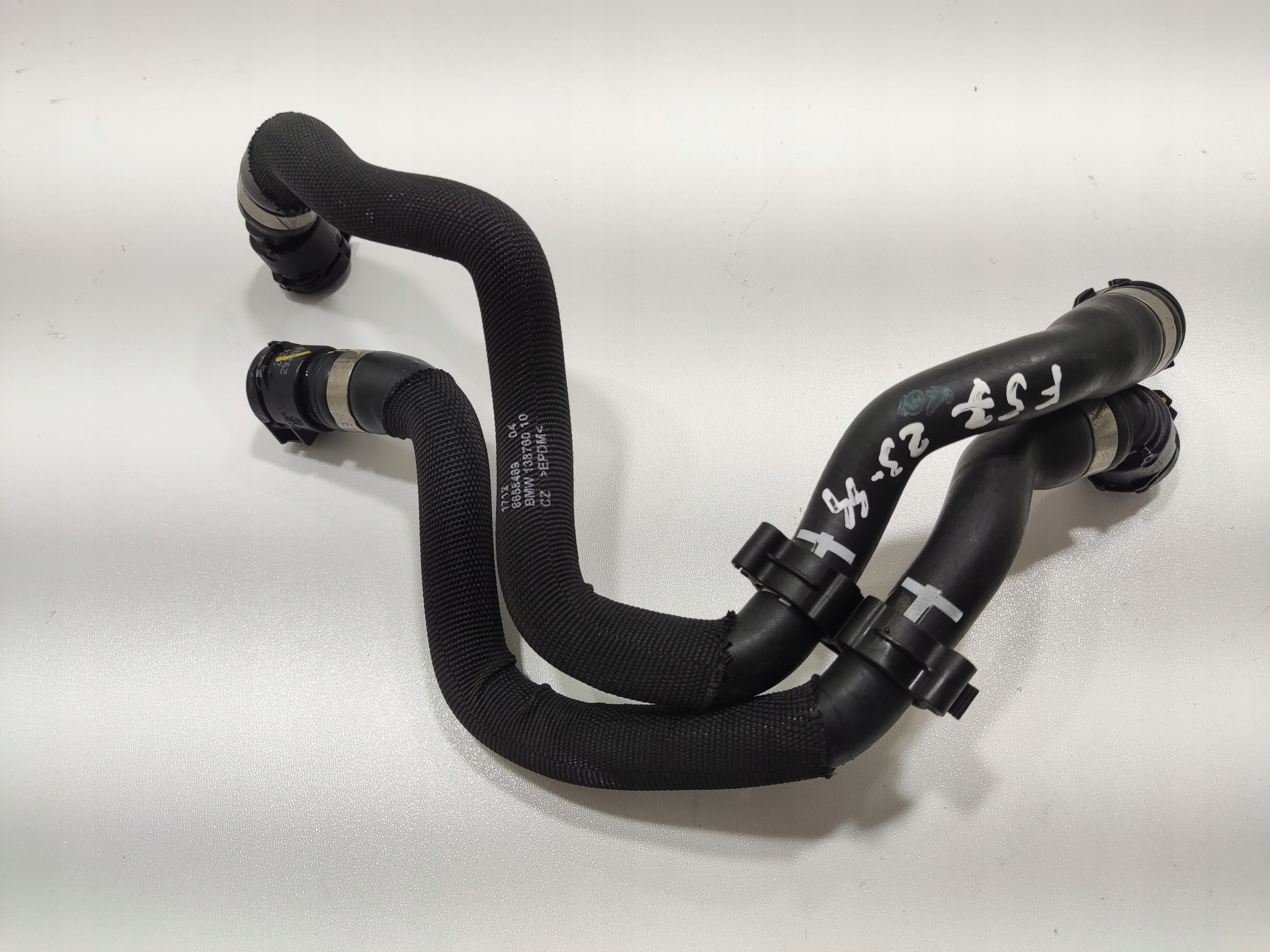 HADICA TRUBKA HADICE  VODY MINI F55 F56 F57 1.5T 2018-2021 8658489