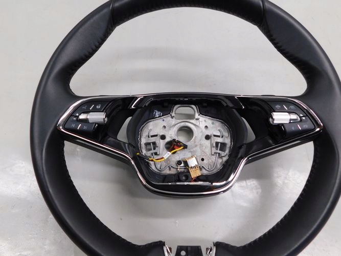 SKODA OCTAVIA IV VOLANT