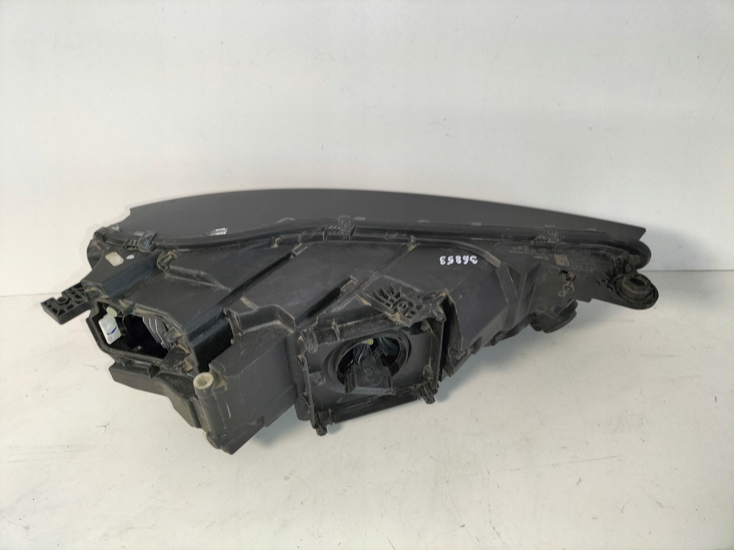 LAVE PREDNE SVETLO AUDI Q5 SQ5 II 80A 16-20 FULL LED MATRIX