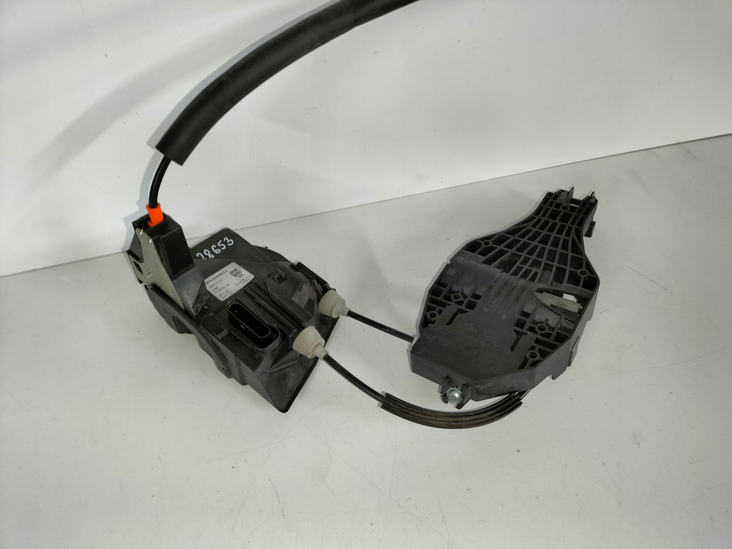 ZAMOK PRAVYCH PREDNYCH DVERI JAGUAR XE X760 15-