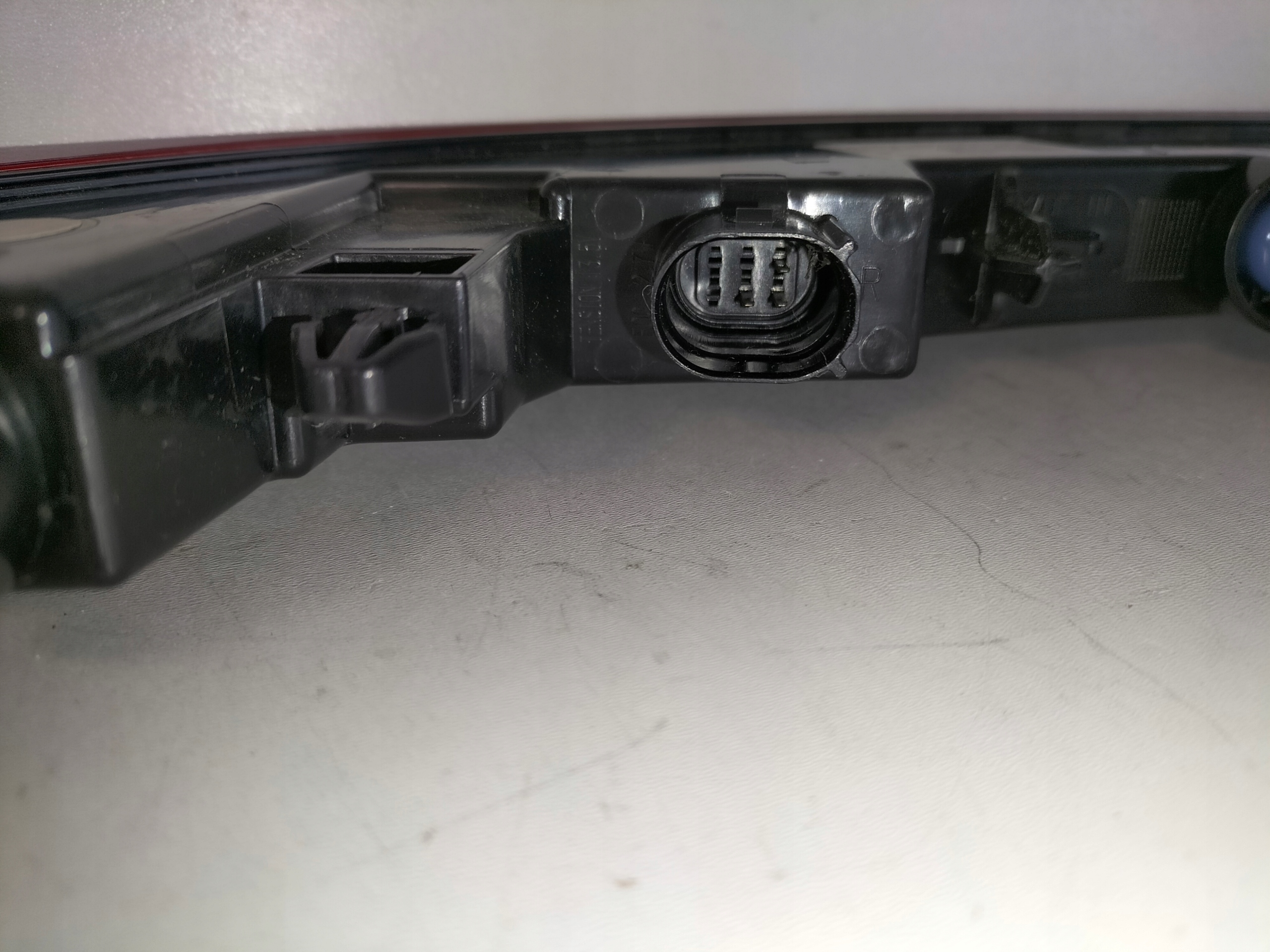 PRAVÁ ZADNÁ HMLOVKA PORSCHE CAYENNE II LIFT 14-17 LED