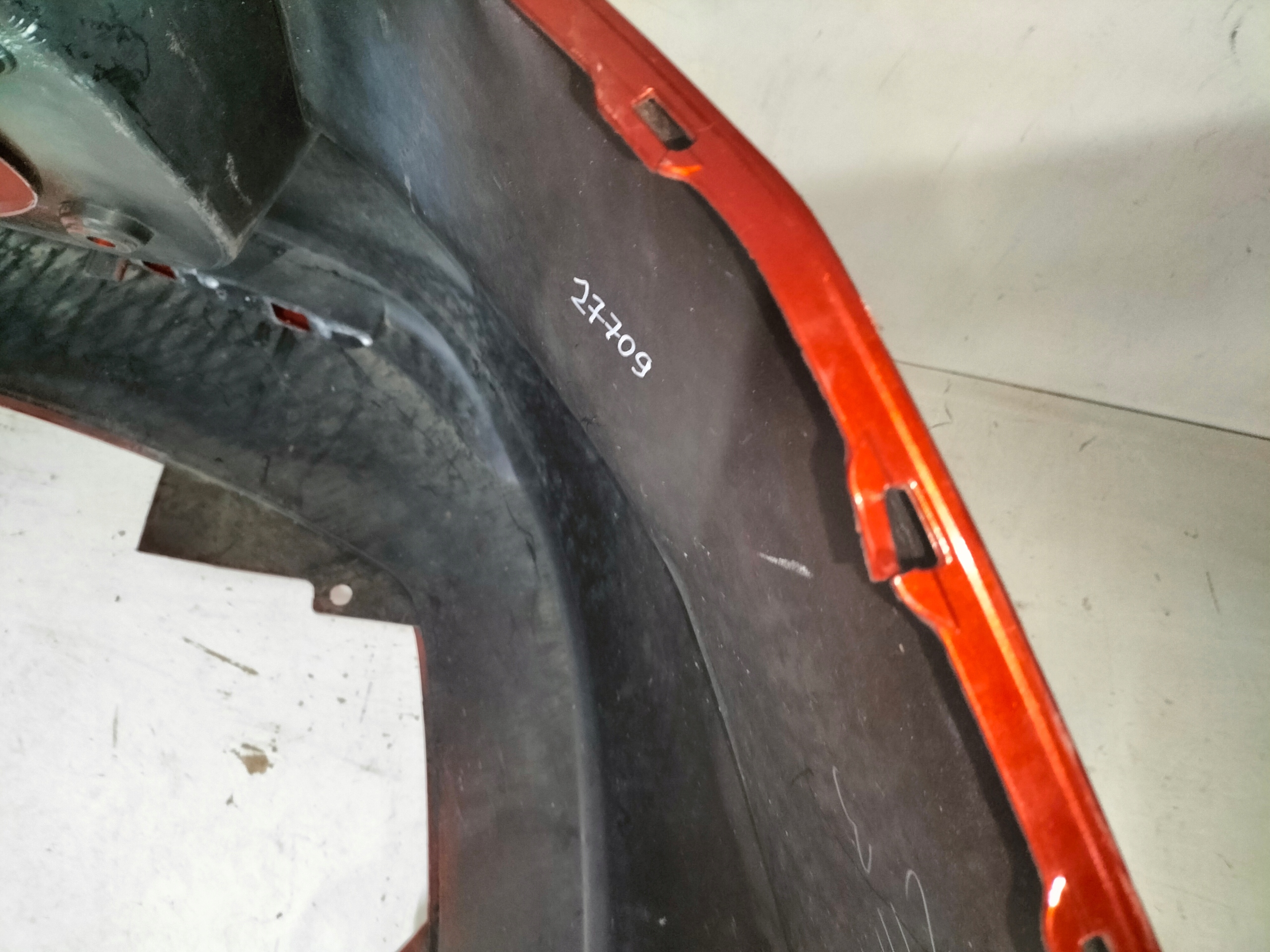 ZADNÝ NÁRAZNÍK HONDA CIVIC IX 12-16 KOMBI