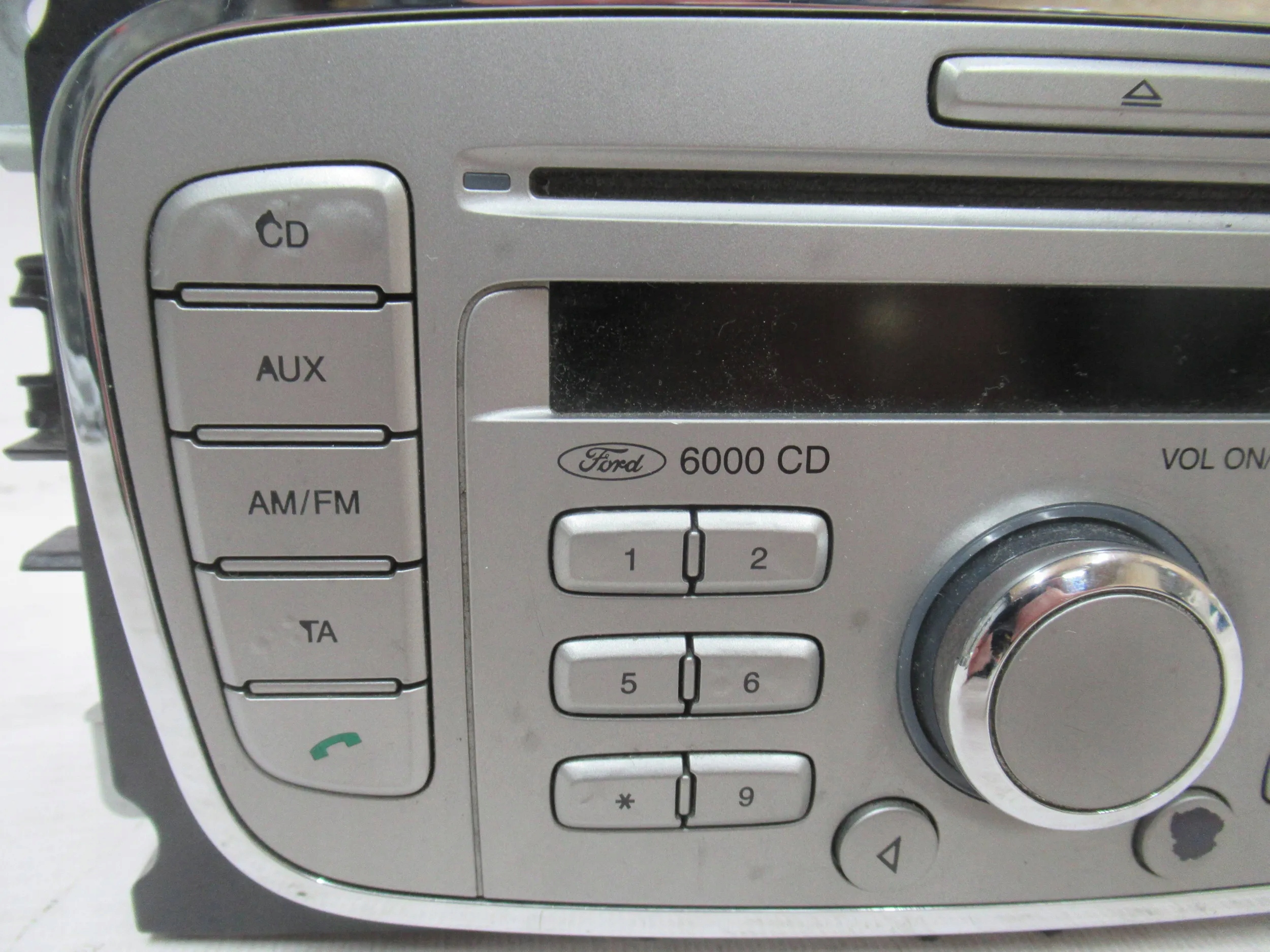 RADIO Ford Mondeo MK4 7S7T-18C815-BA