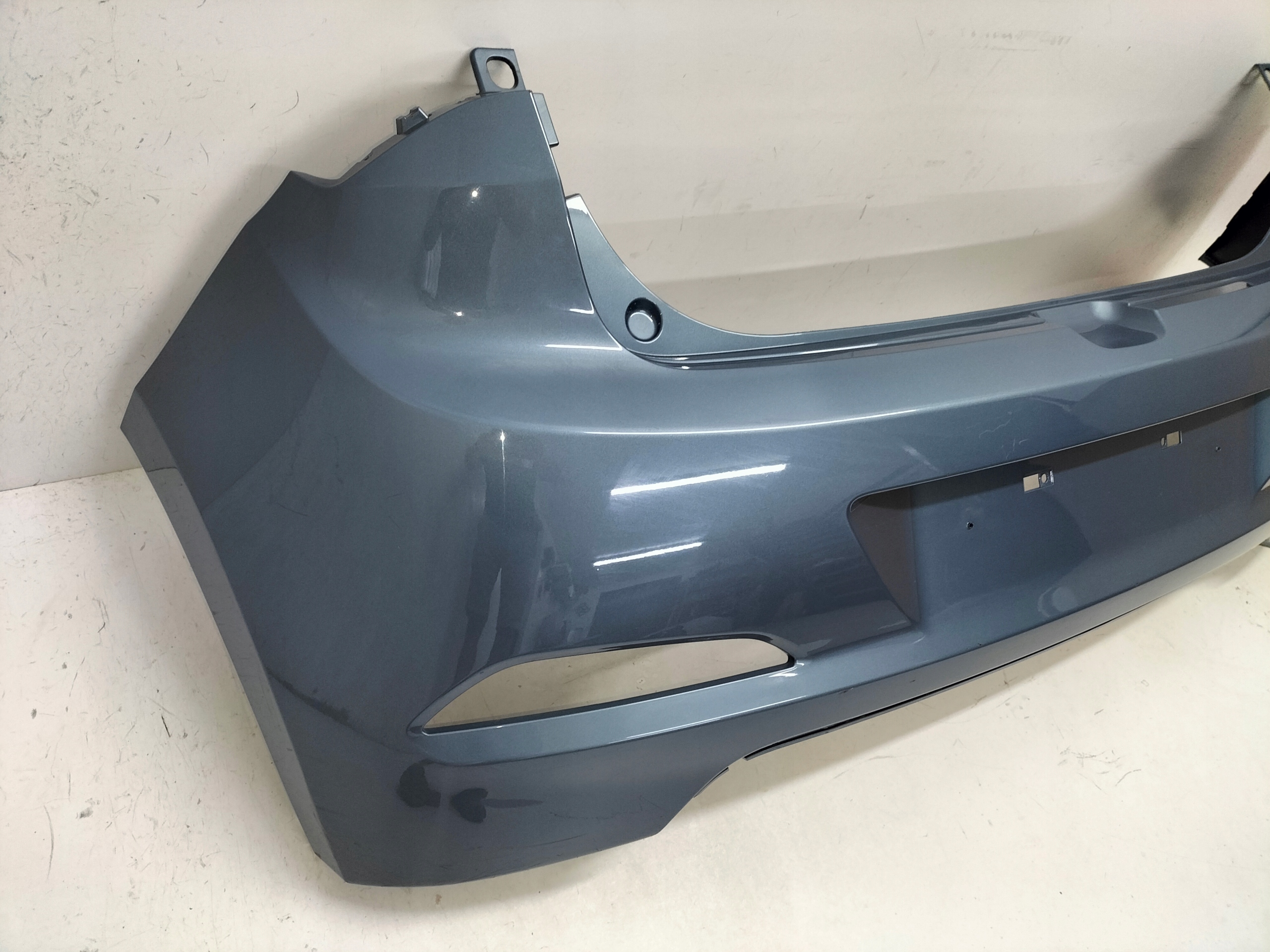 ZADNÝ NÁRAZNÍK HYUNDAI I20 II 14-17