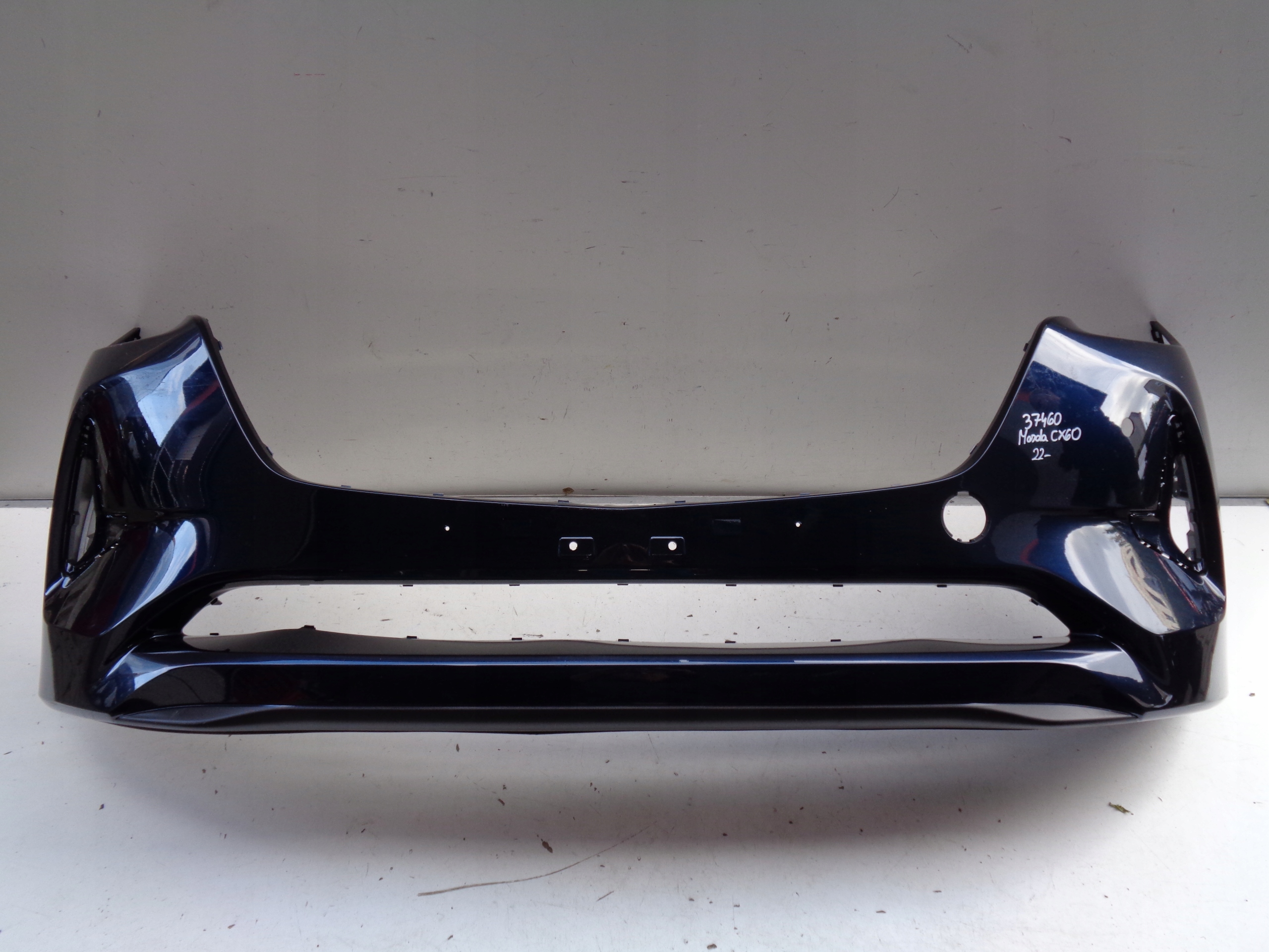 PREDNÝ NÁRAZNÍK MAZDA CX60 22- NR 37460