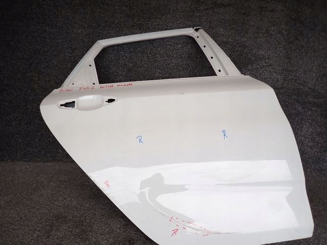 BMW F45 2 ACTIVE TOURER PRAVE ZADNE DVERE