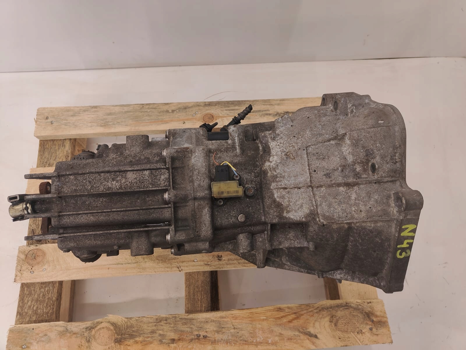 BMW e90 e87 e92 n43 320i 318i oe 217.0.0173.96 PREVODOVKA MANUALNA