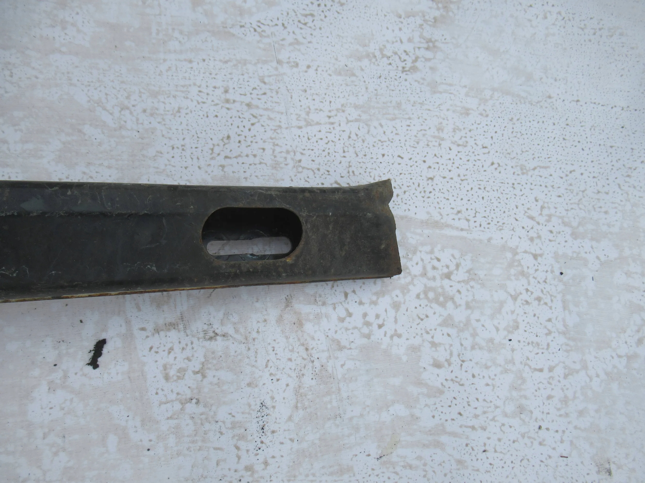 VÝSTUHA ZADNÉHO NÁRAZNÍKA RENAULT KOLEOS