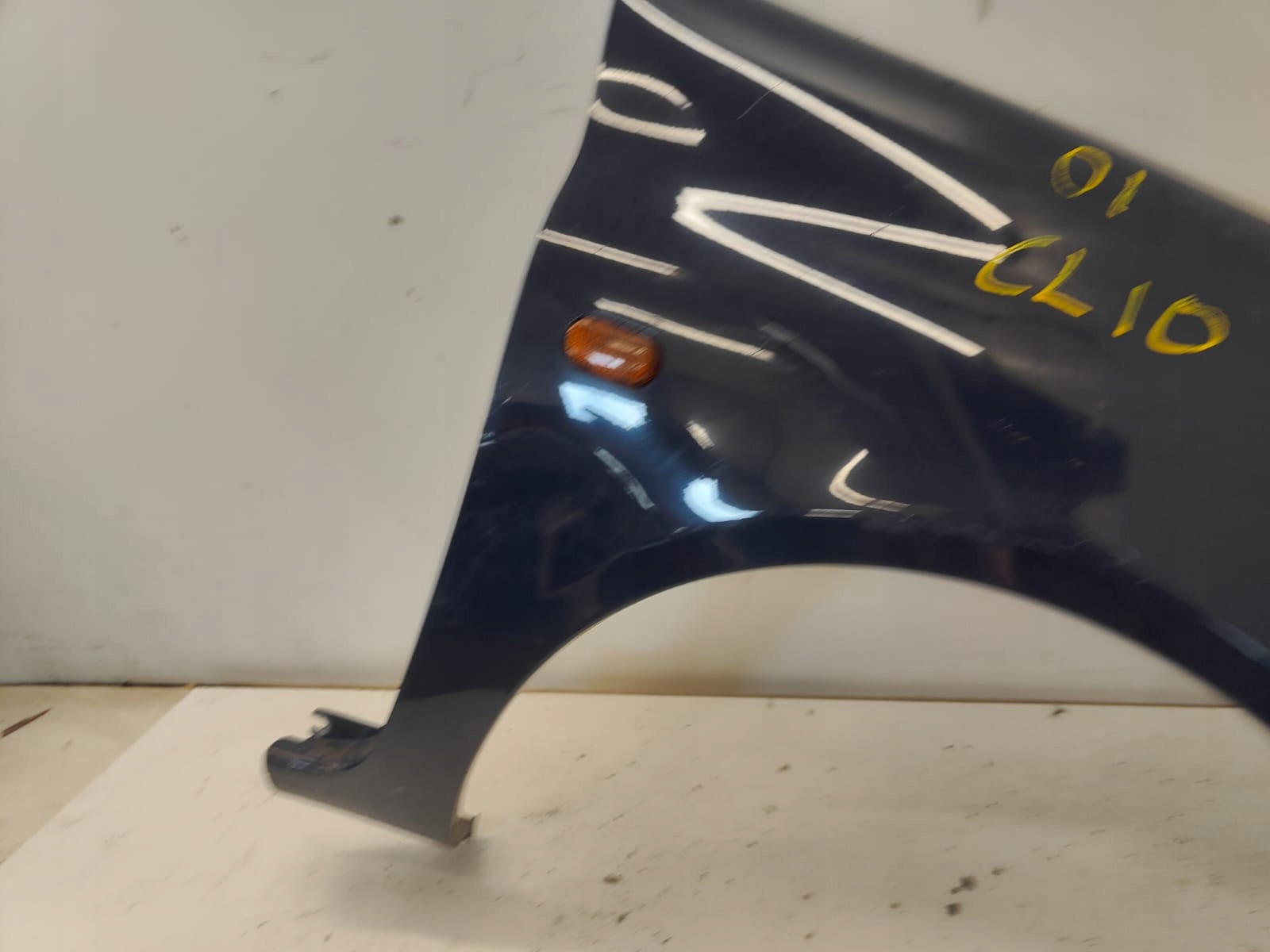Renault clio I 98-01 PRAVY PREDNY BLATNIK MODRY