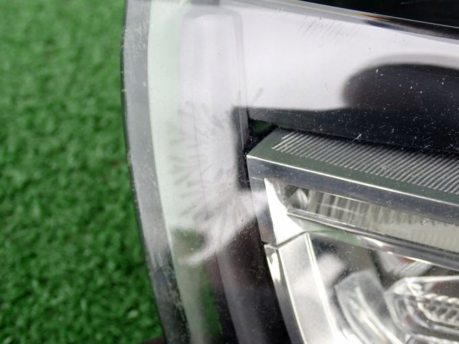AUDI A1 BI XENON LED 10- LAVE PREDNE SVETLO