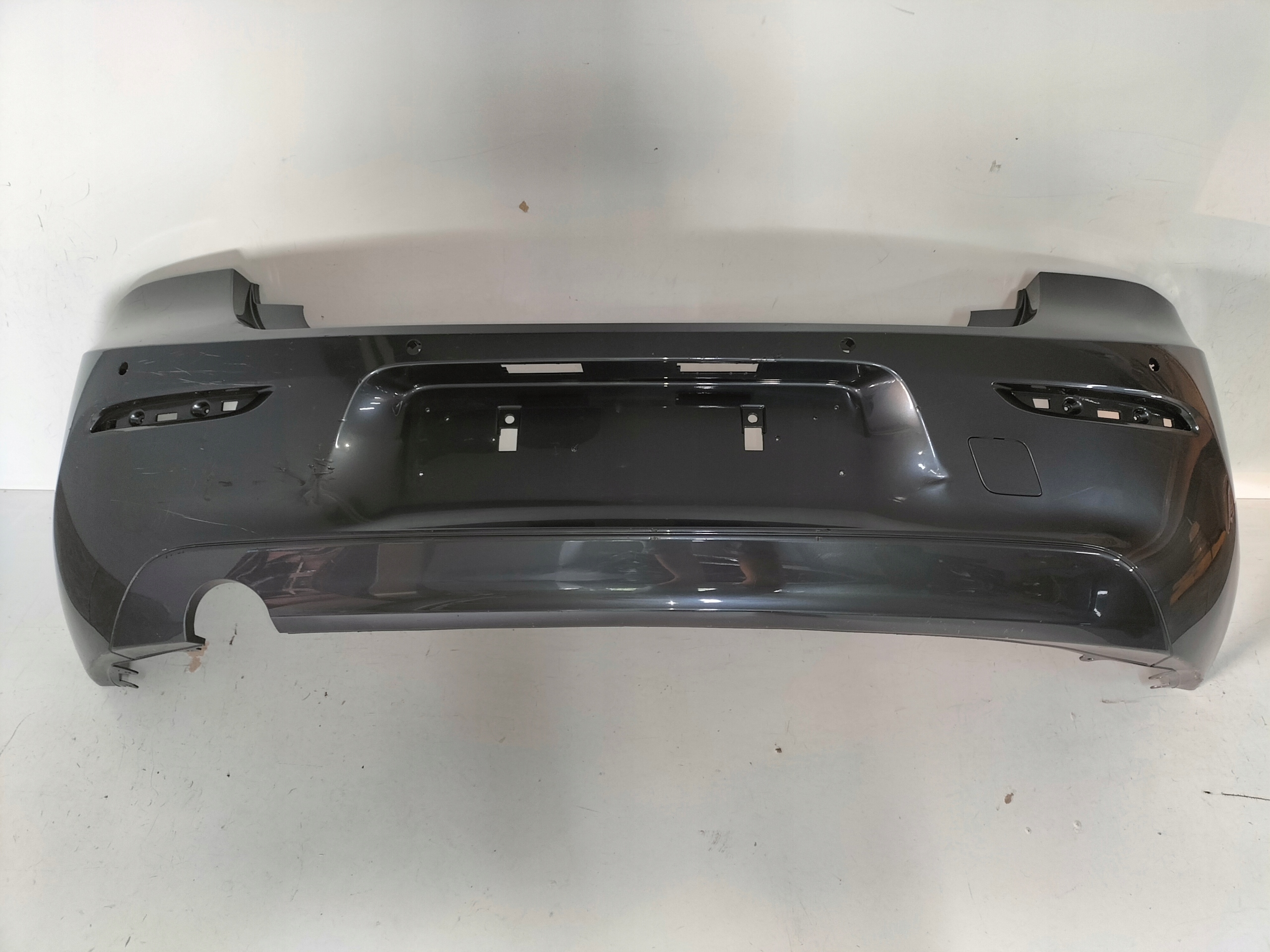 ZADNÝ NÁRAZNÍK BMW 1 F20 LIFT LCI 15-
