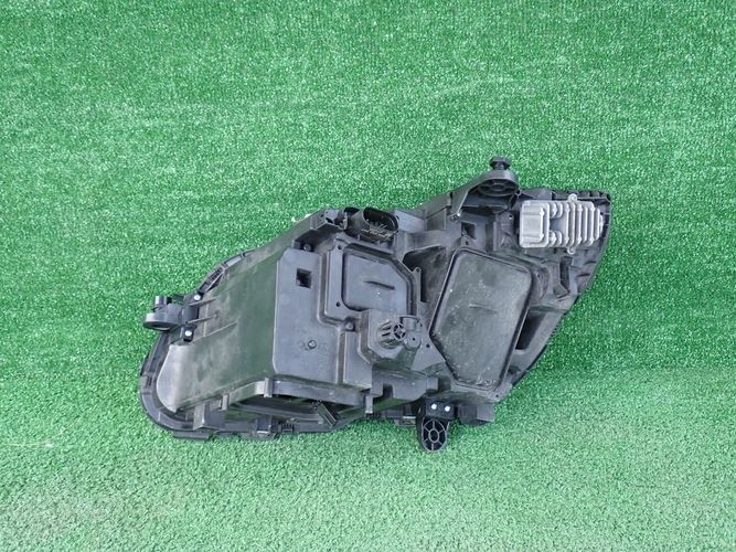 MERCEDES W205 LED PERFORMANCE PRAVE PREDNE SVETLO