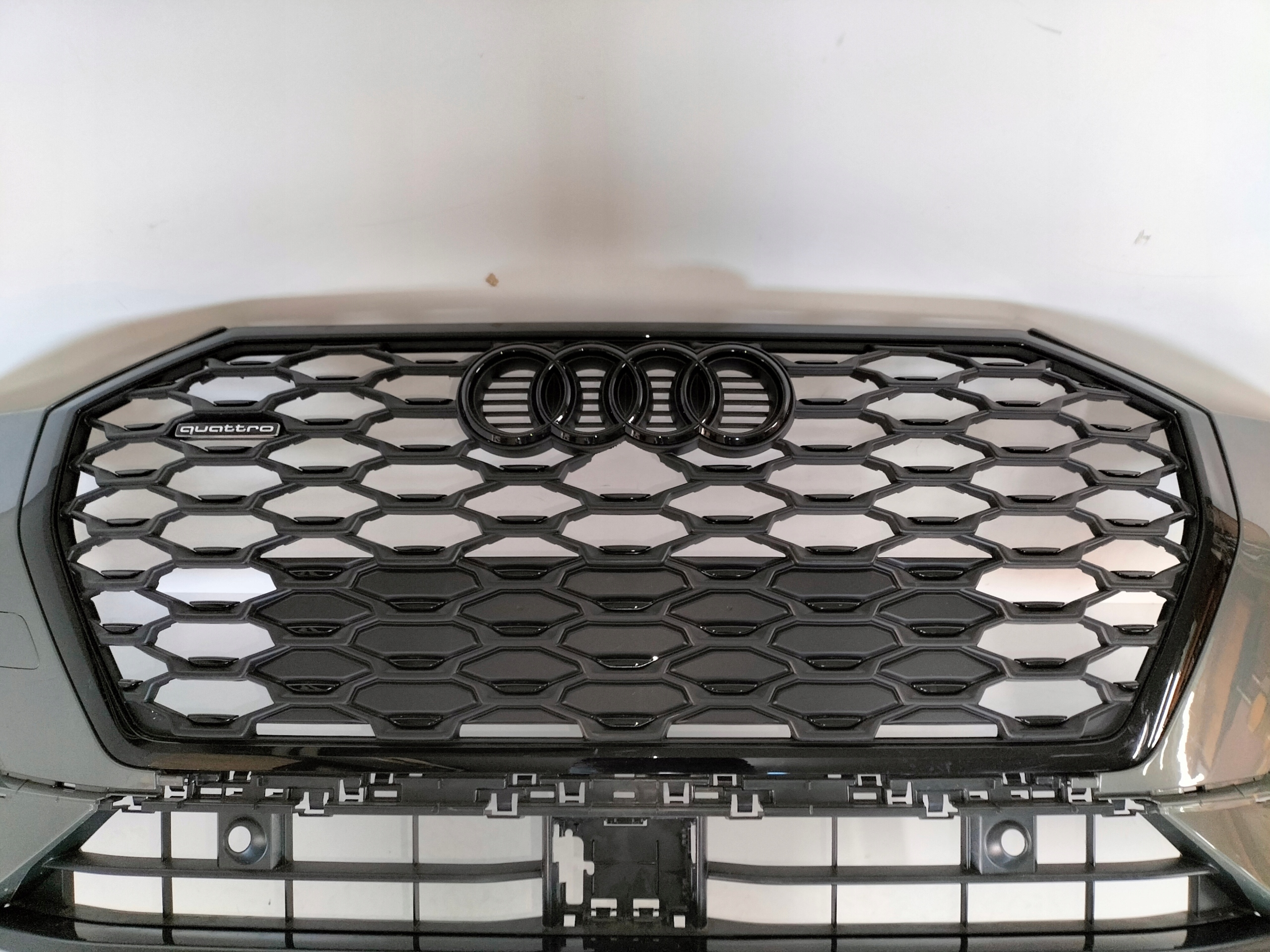 PREDNÝ NÁRAZNÍK AUDI Q3 18- SPORTBACK S-LINE QUATR