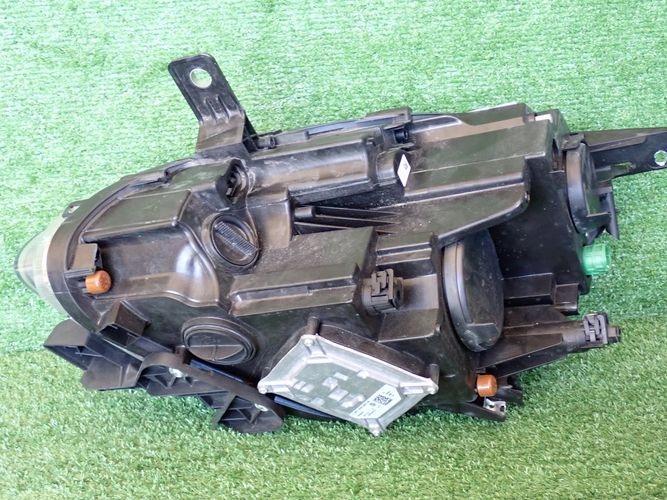 ALFA GIULIETTA BI XENON PRAVE PREDNE SVETLO 47922748