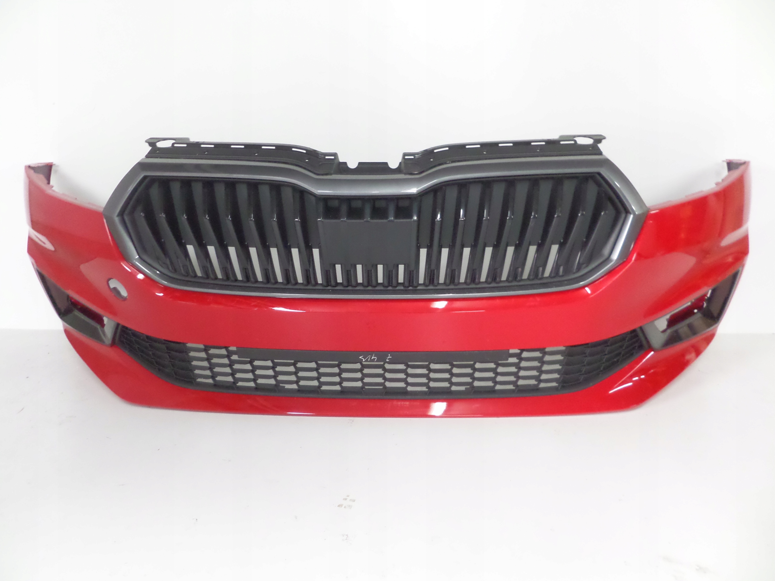 PREDNÝ NÁRAZNÍK SKODA FABIA 4 IV 6VA 21-