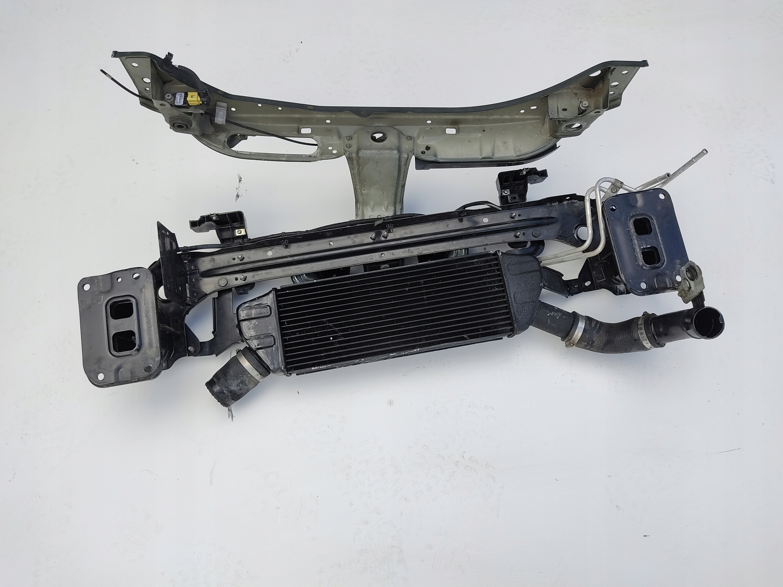 PREDNE CELO VYSTUHA INTERCOOLER C-CROSSER 4007 2.2 HDI 2007-2012
