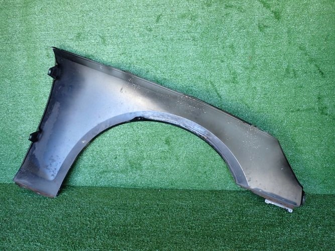 AUDI A4 B9 8W0 LIFT 19- ĽAVÝ PREDNÝ BLATNÍK