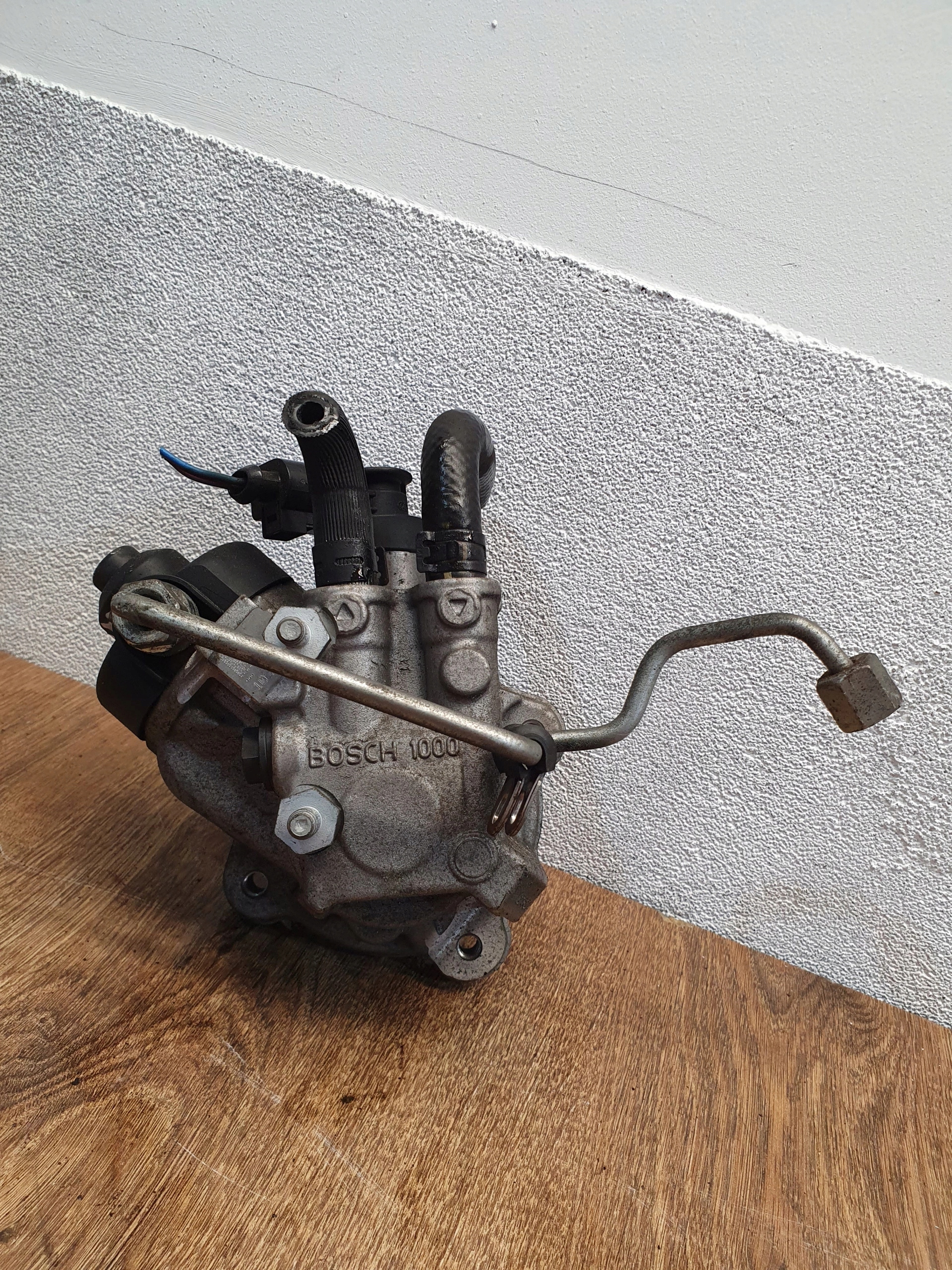 VW PASSAT B7 2.0 TDI VSTREKOVACIE ČERPADLO 0445010526