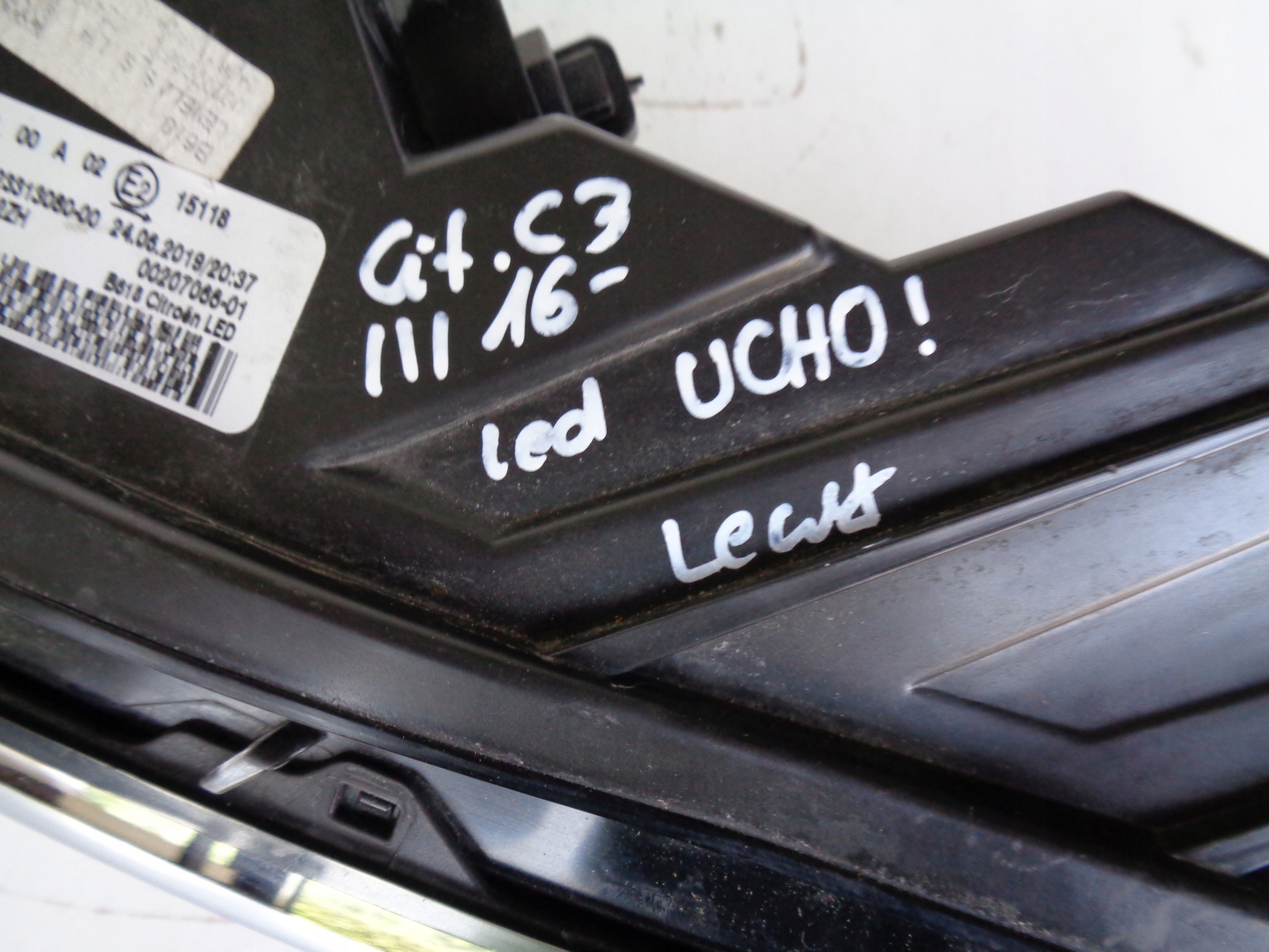 LAVA HMLOVKA CITROEN C3 III LED 16-