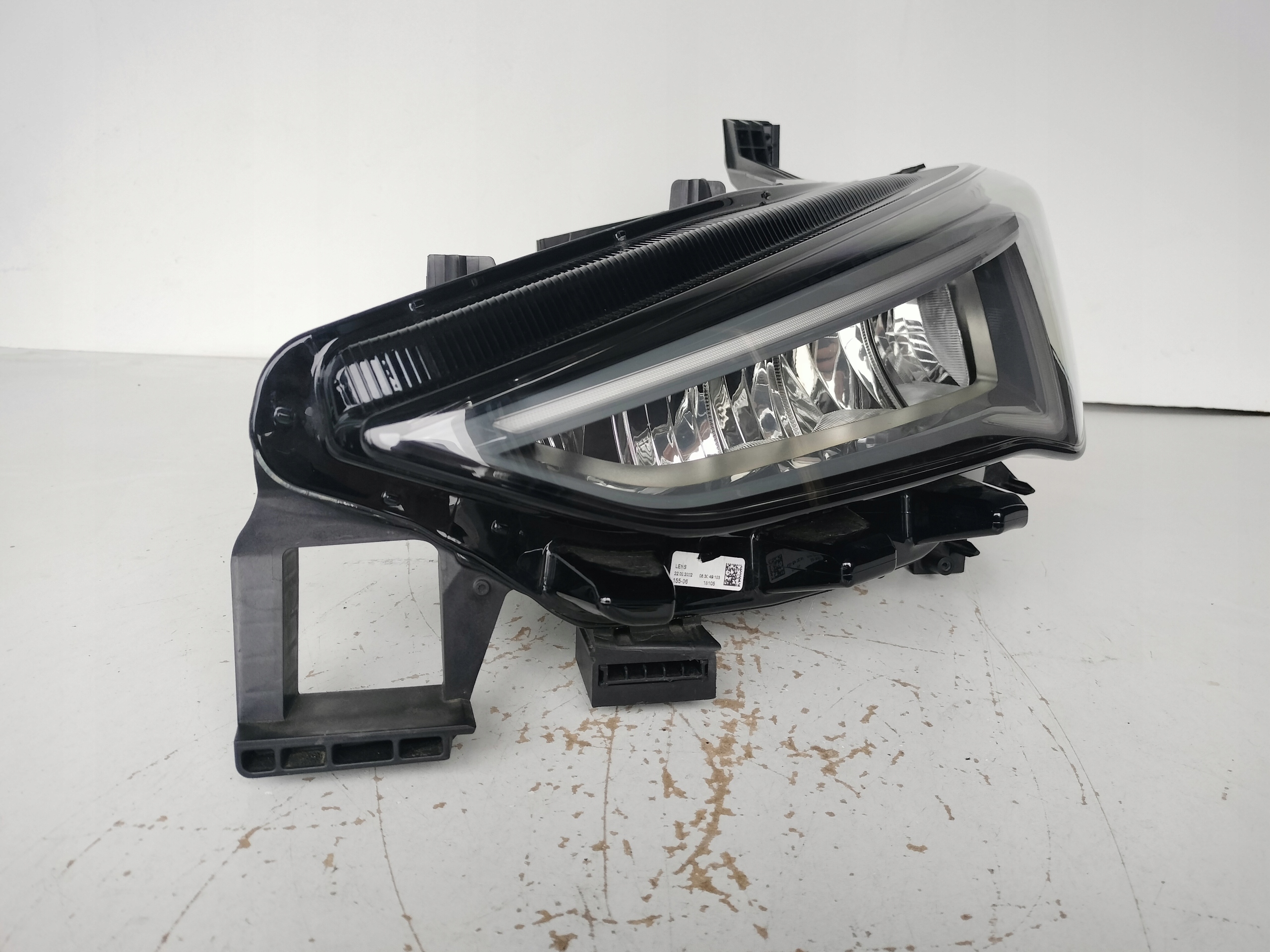 LAVE PREDNE SVETLO SEAT CUPRA BORN 10E 21- FULL LED