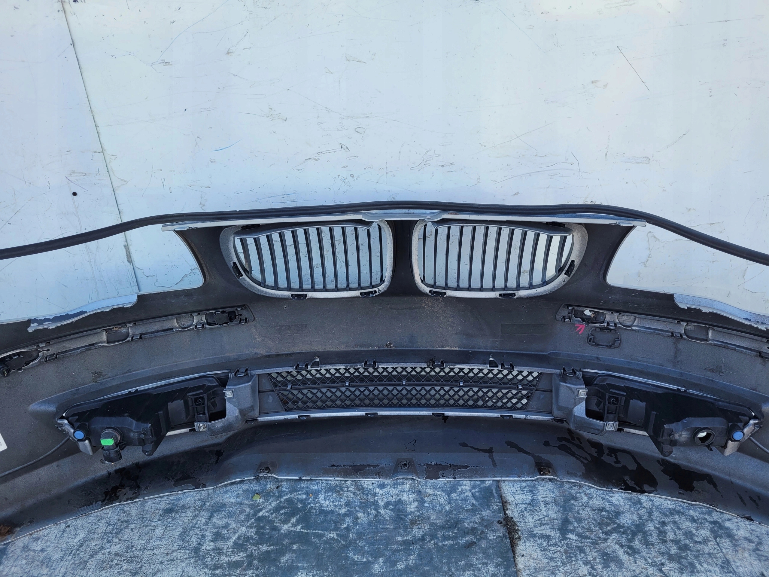 BMW 1 E81 E87 LIFT PDC PREDNÝ NÁRAZNÍK