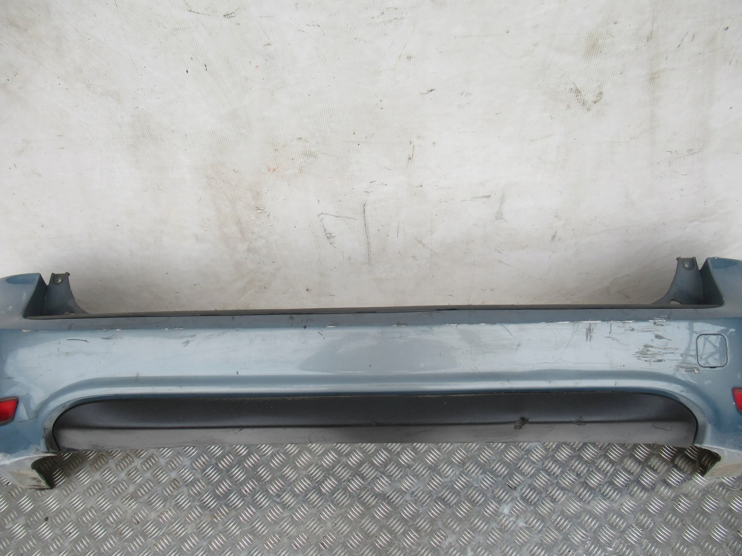 ZADNÝ NÁRAZNÍK FORD FOCUS 2 MK2 KOMBI LIFT 08-