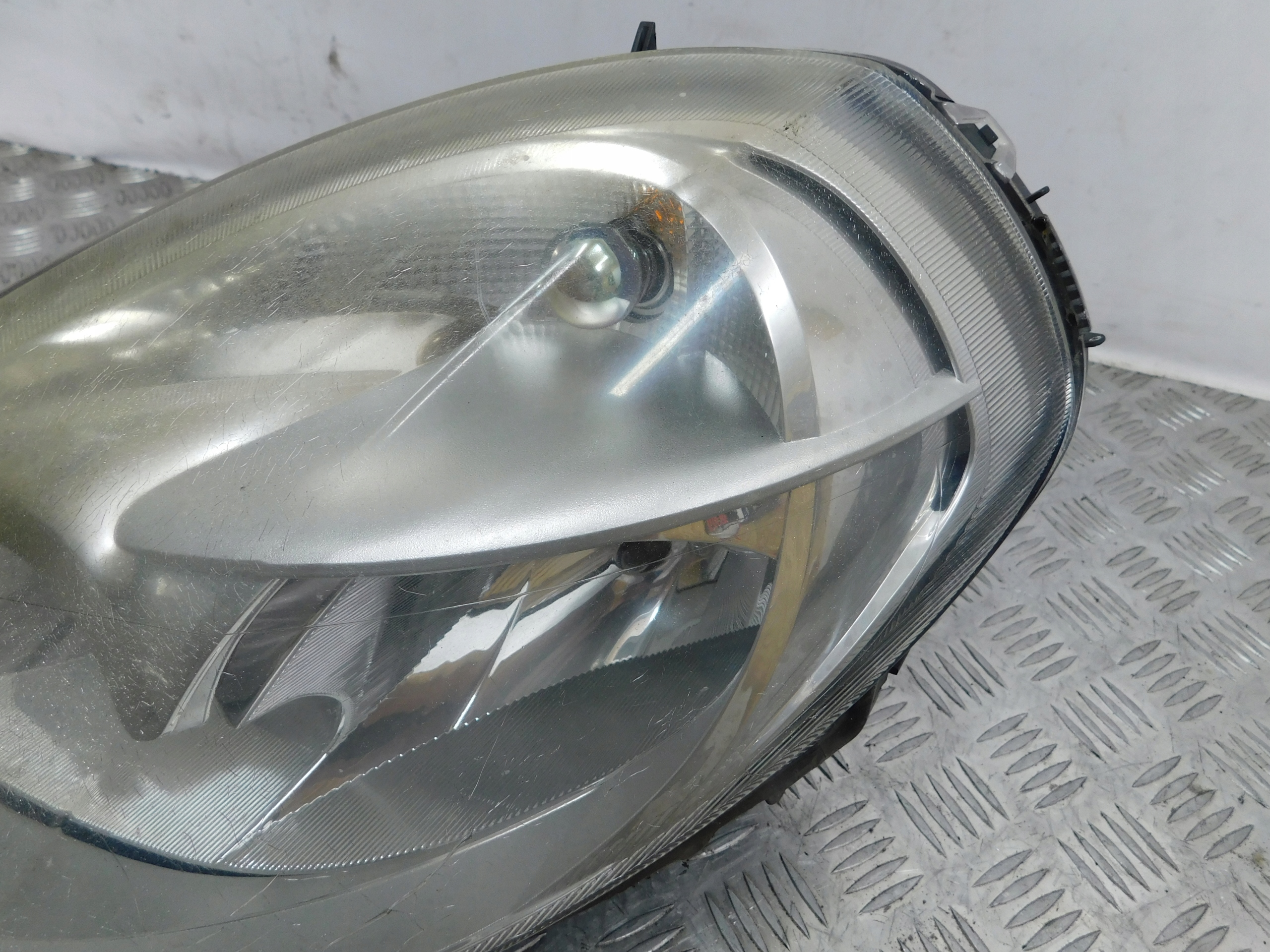 LAVE PREDNE SVETLO LANCIA MUSA LIFT