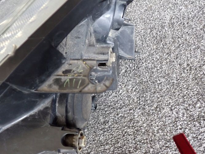 FIAT PUNTO GRANDE PRAVE PREDNE SVETLO