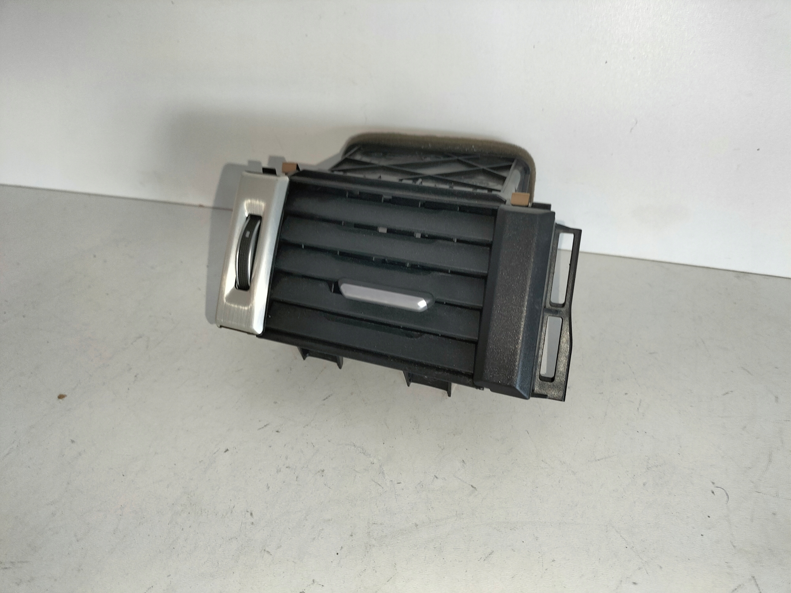 VÝDUCH FUKÁR KÚRENIA VZDUCHU konsoli LAVA RANGE ROVER EVOQUE L538 15-