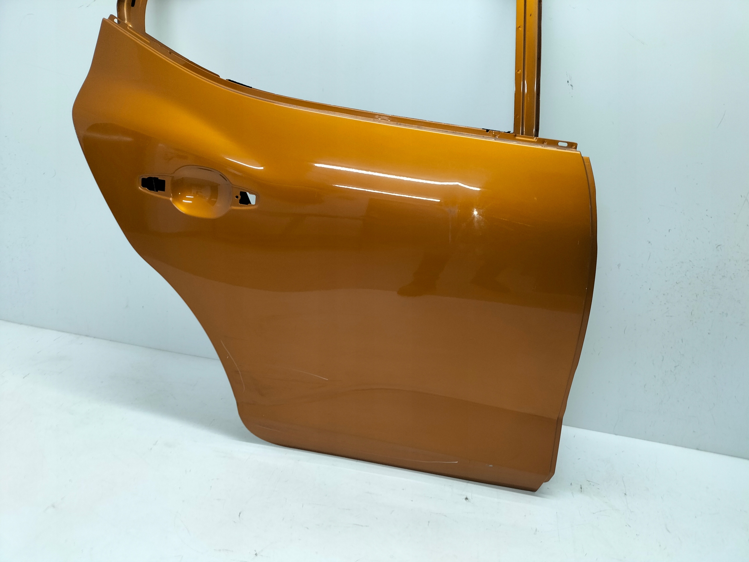 PRAVE ZADNE DVERE DACIA SANDERO III 20-