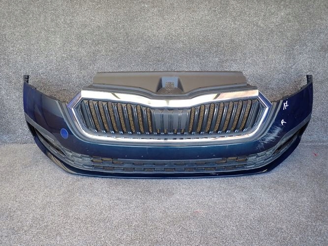 SKODA OCTAVIA IV PREDNÝ NÁRAZNÍK NASÁVANIA VZDUCHU