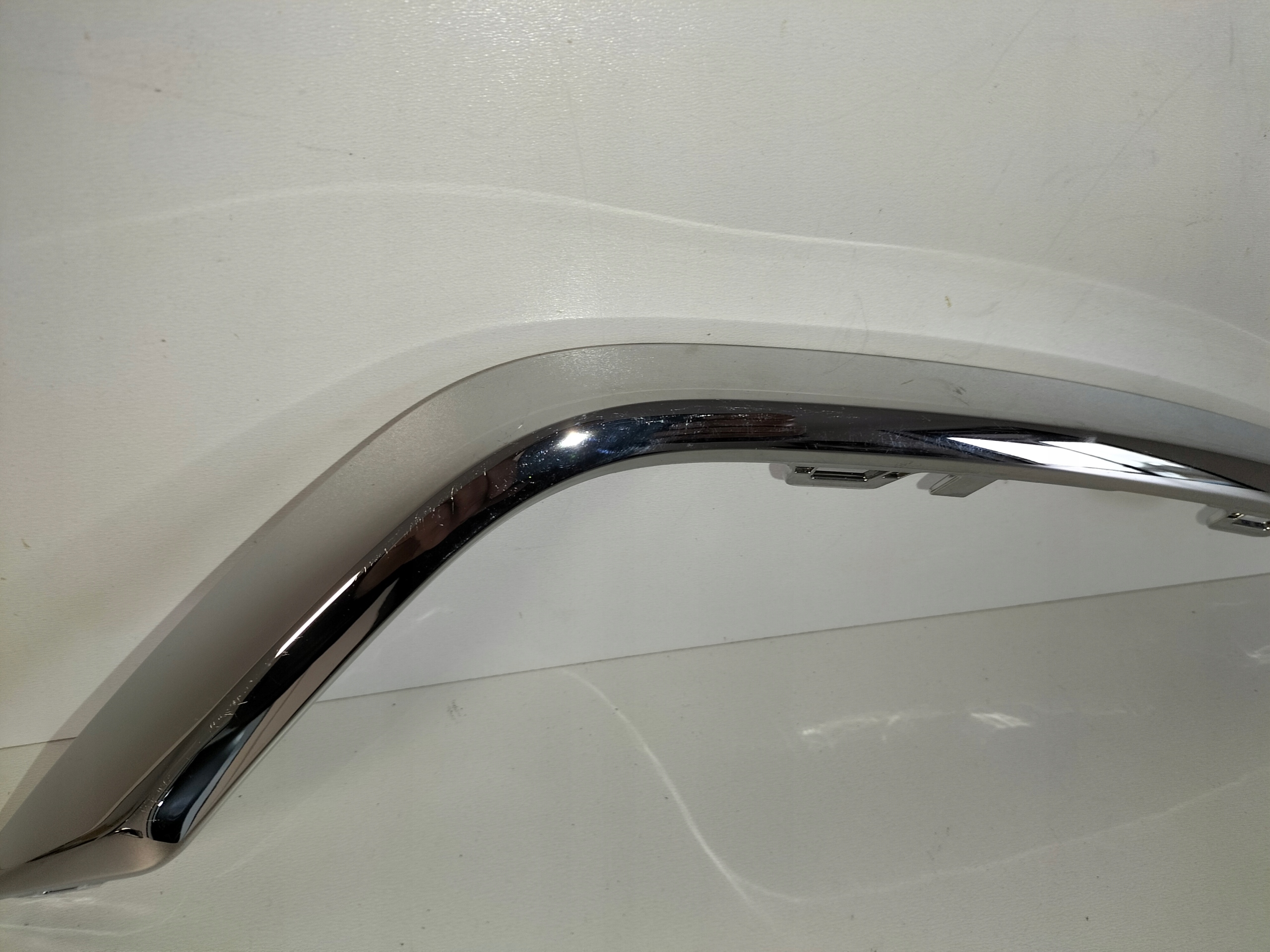 LISTA CHROM SPOJLERa NÁRAZNÍKA ZADNA LAVA VW GOLF 8 VIII LIFT 24- HB