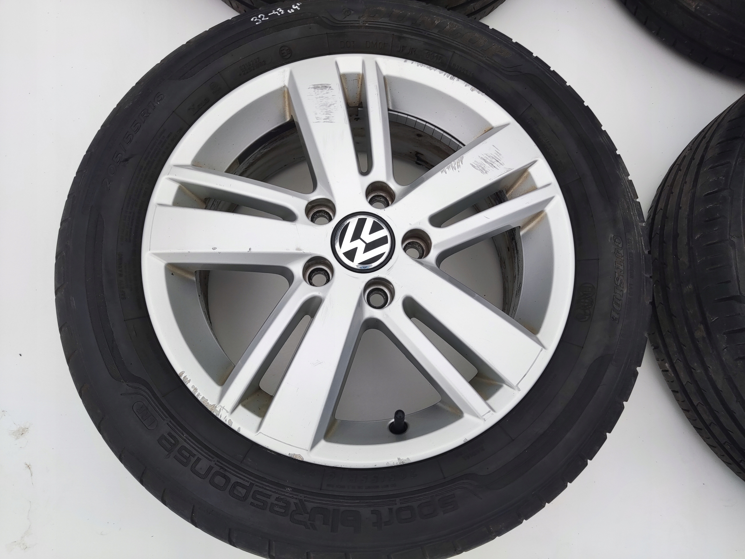 KOLESA HLINIKOVE DISKY ELEKTRONY 16 VOLKSWAGEN JETTA VI 5C 5×112 5C0601025AB