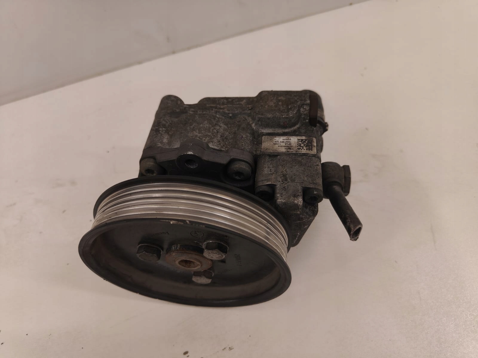 BMW 2.0 diesel n47 SERVOČERPADLO e60 e90 e87 zf 7652974109