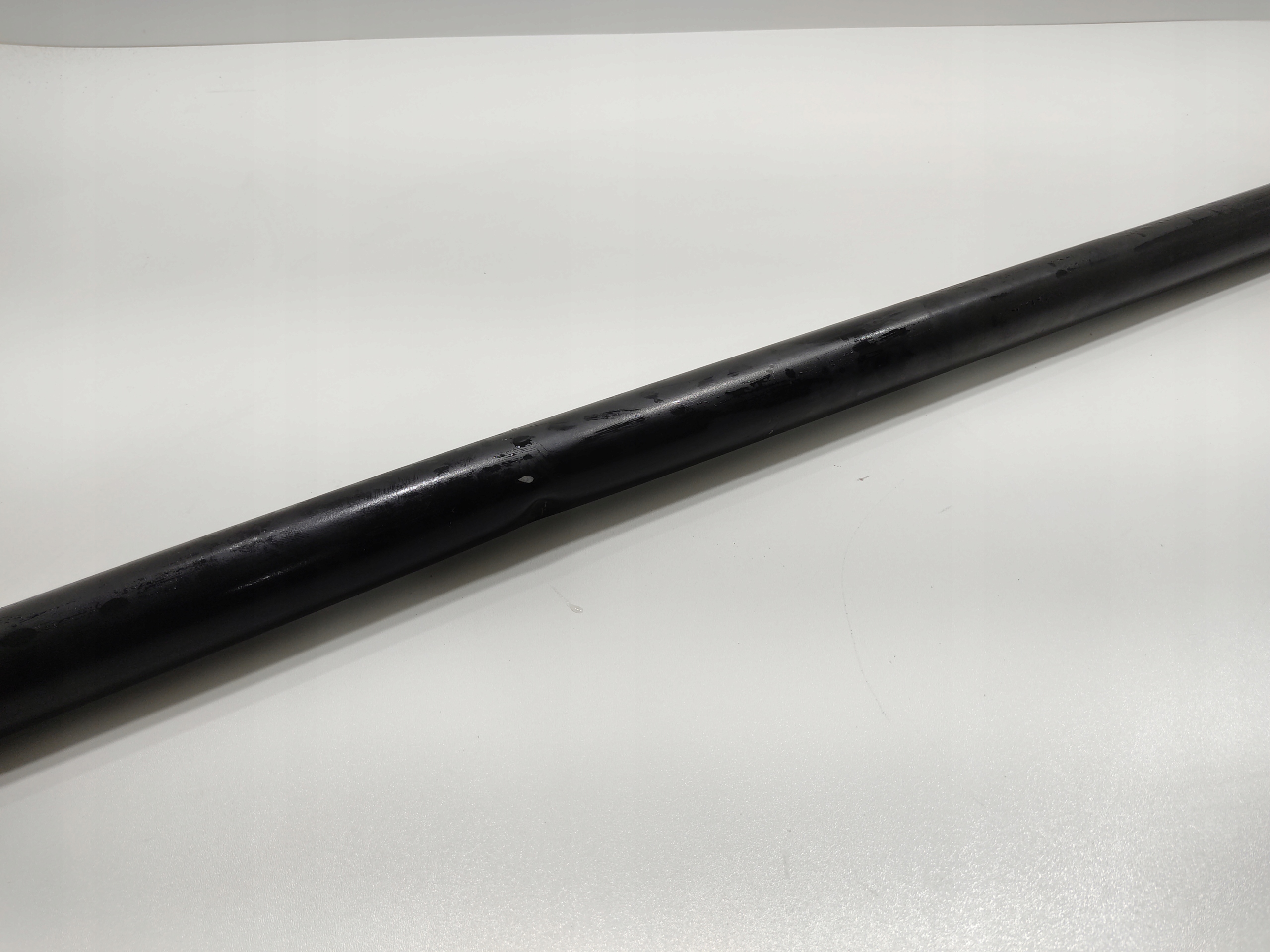 VÝSTUHA POD ZADNÝ NÁRAZNÍK NISSAN NAVARA IV D23 NP300 2015-2022