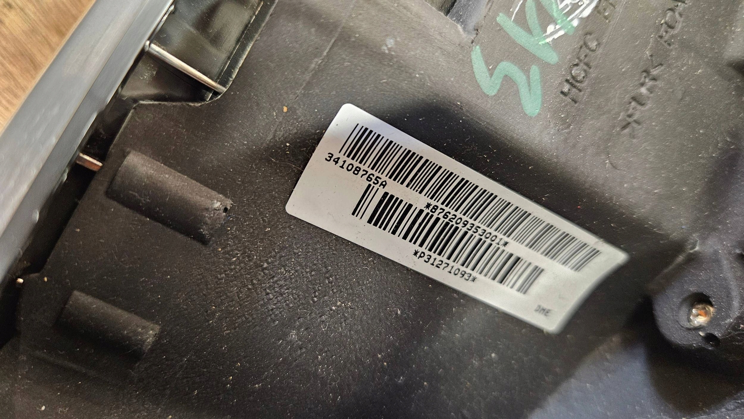Volvo XC60 34108765A VOLANT