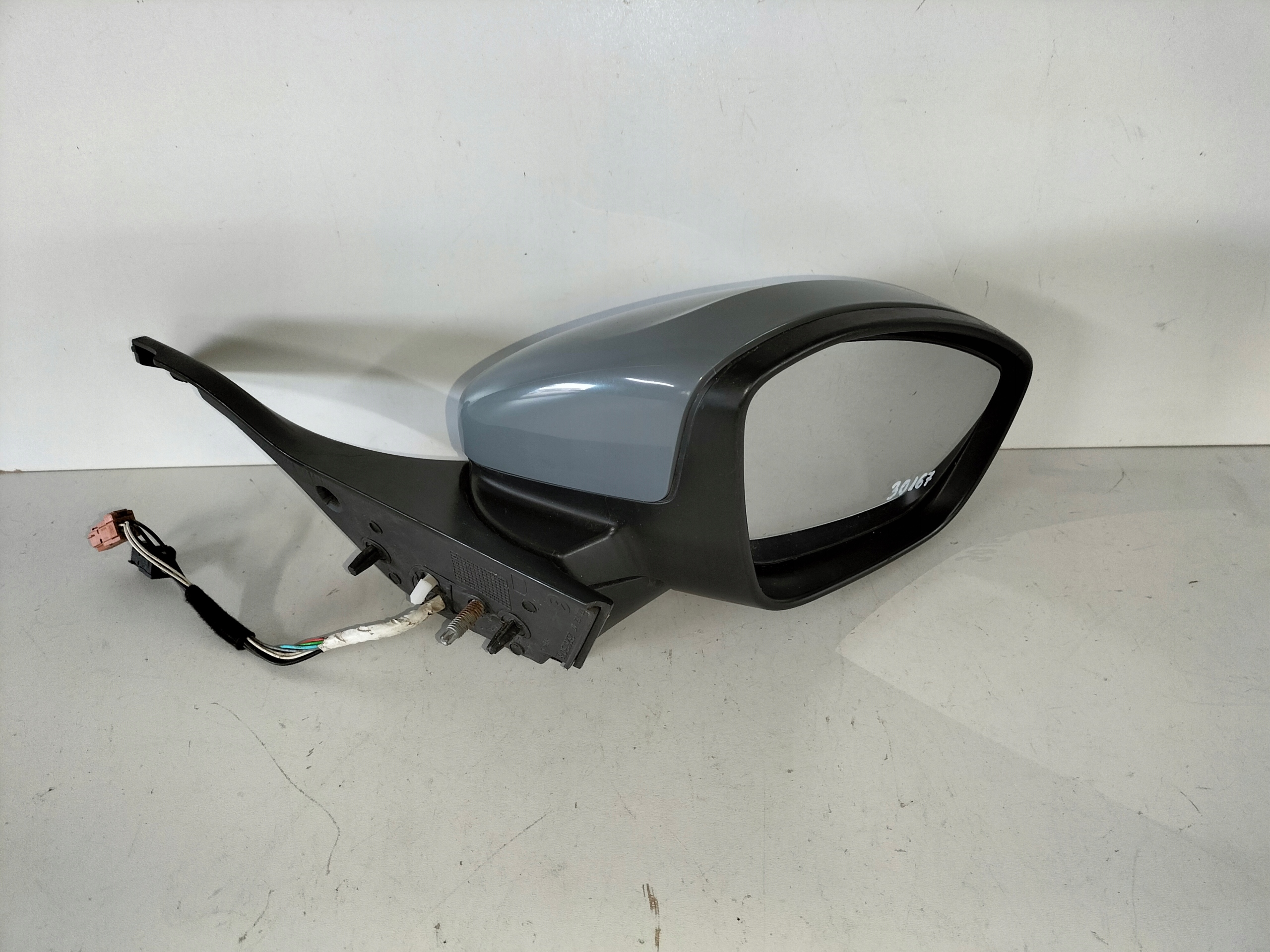 PRAVE ZRKADLO ELEKTRICKÉ PEUGEOT 208 12-