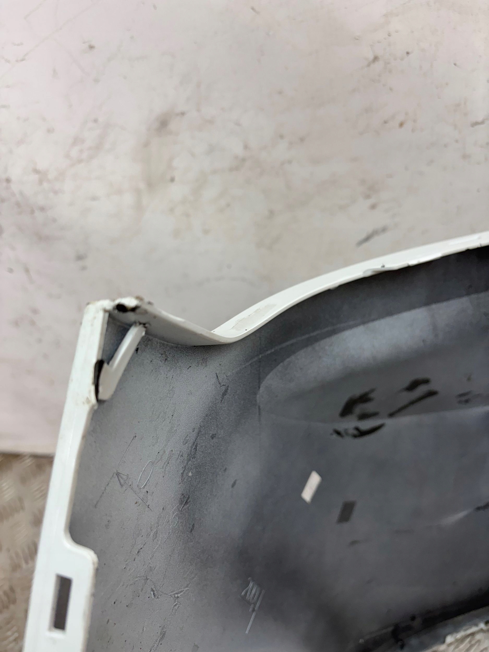 ZADNÝ NÁRAZNÍK DACIA SANDERO III 20-