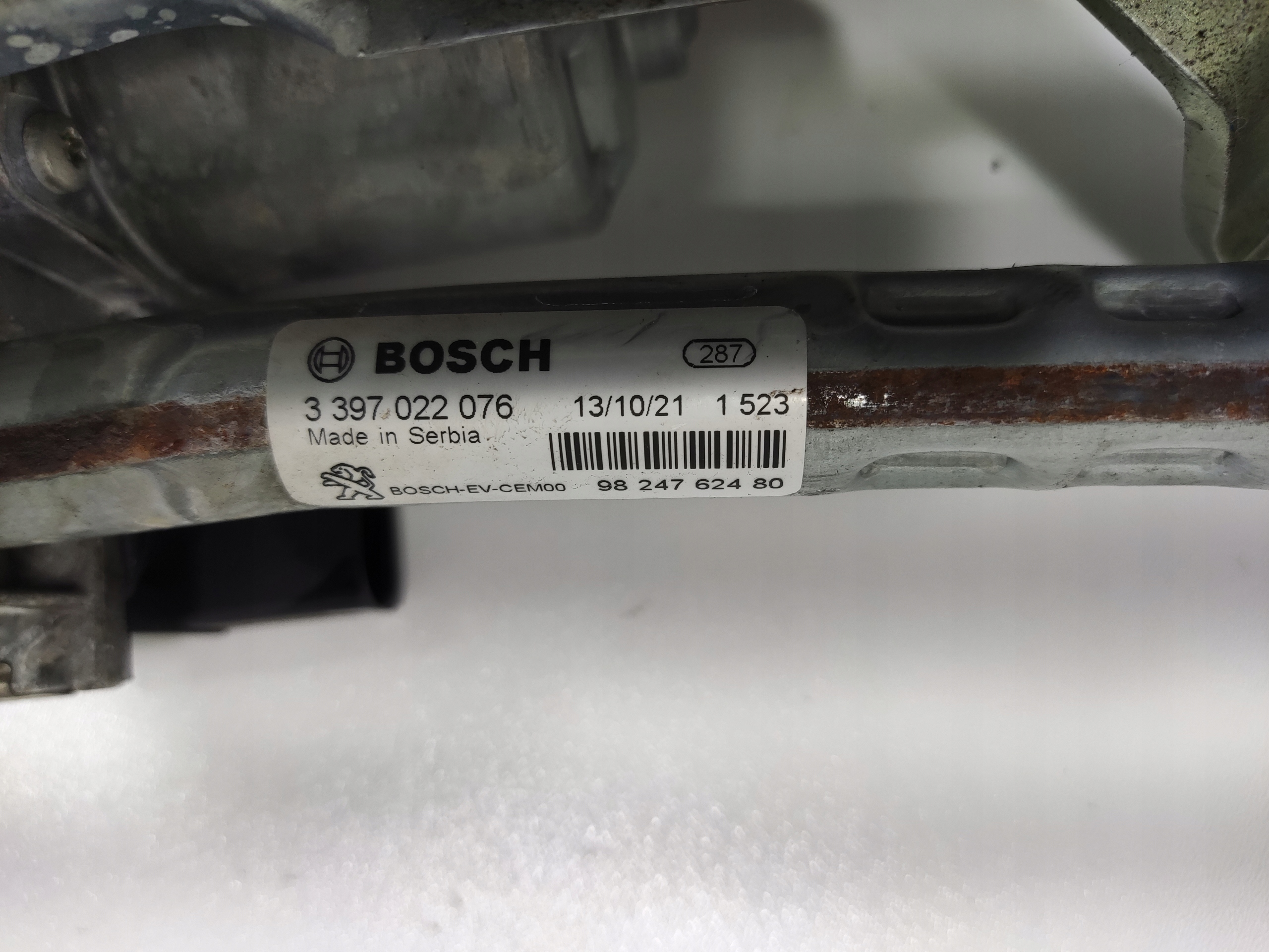 MECHANIZMUS PREDNÝCH STIERAČOV PEUGEOT 3008 II 2016-2024 9824762480