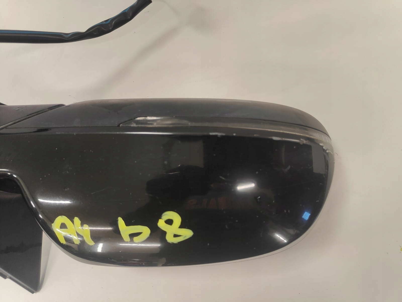 Audi a4 b8 PRAVE ZRKADLO PREDNA 6+2 pin