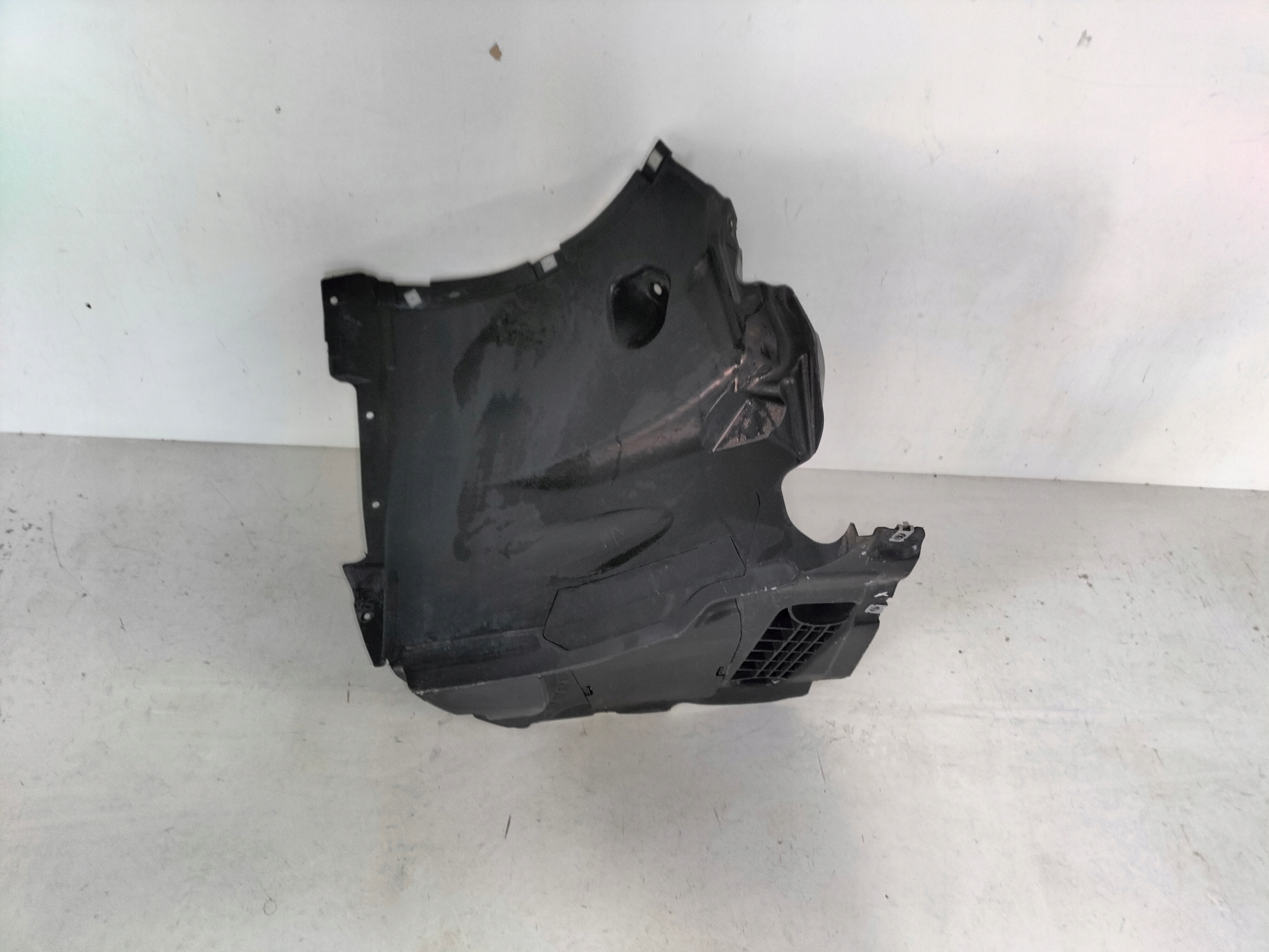 ĽAVÝ PREDNÝ PODBLATNÍK AUDI A4 B10 23- PREDNÁ ČASŤ