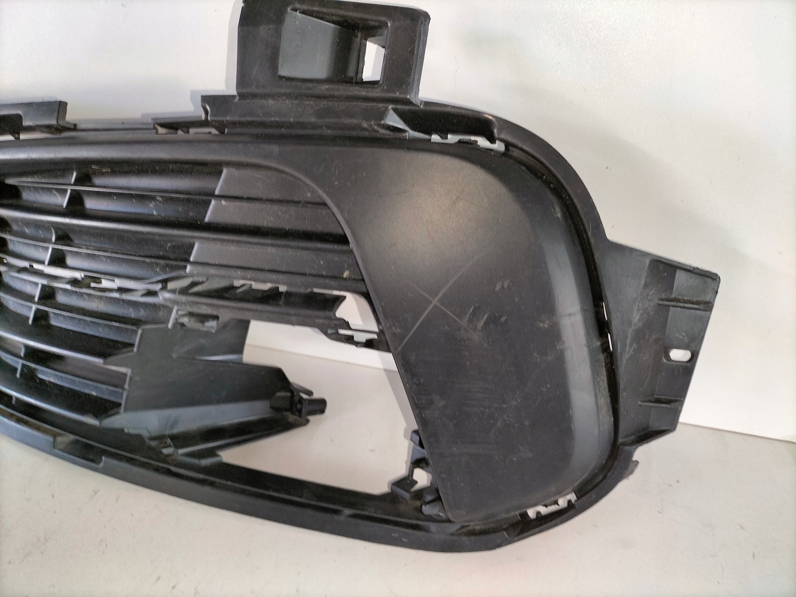 LAVA LISTA MRIEZKA PEUGEOT 308 T9 LIFT 17-