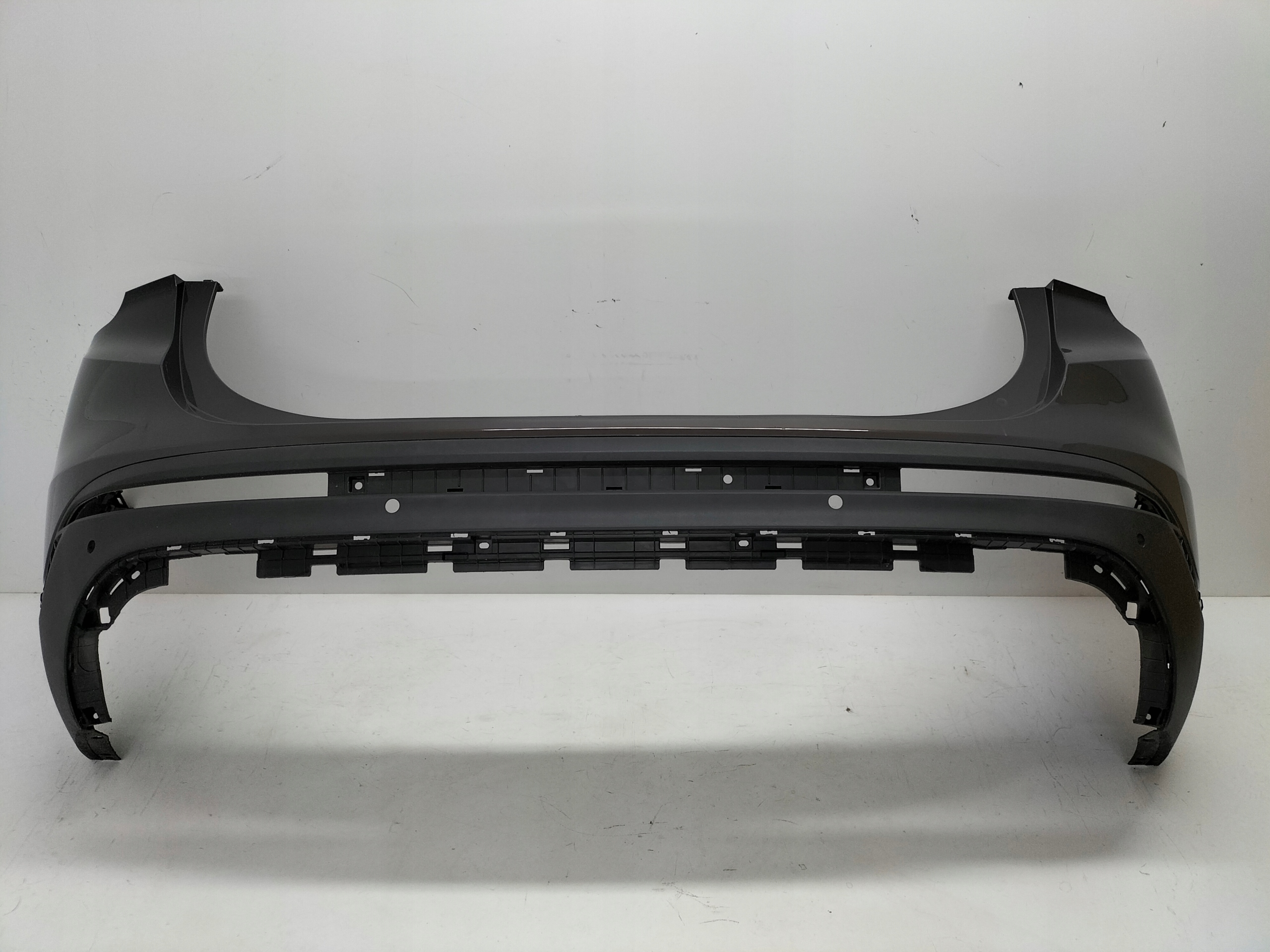 ZADNÝ NÁRAZNÍK HYUNDAI SANTA FE IV LIFT 21-