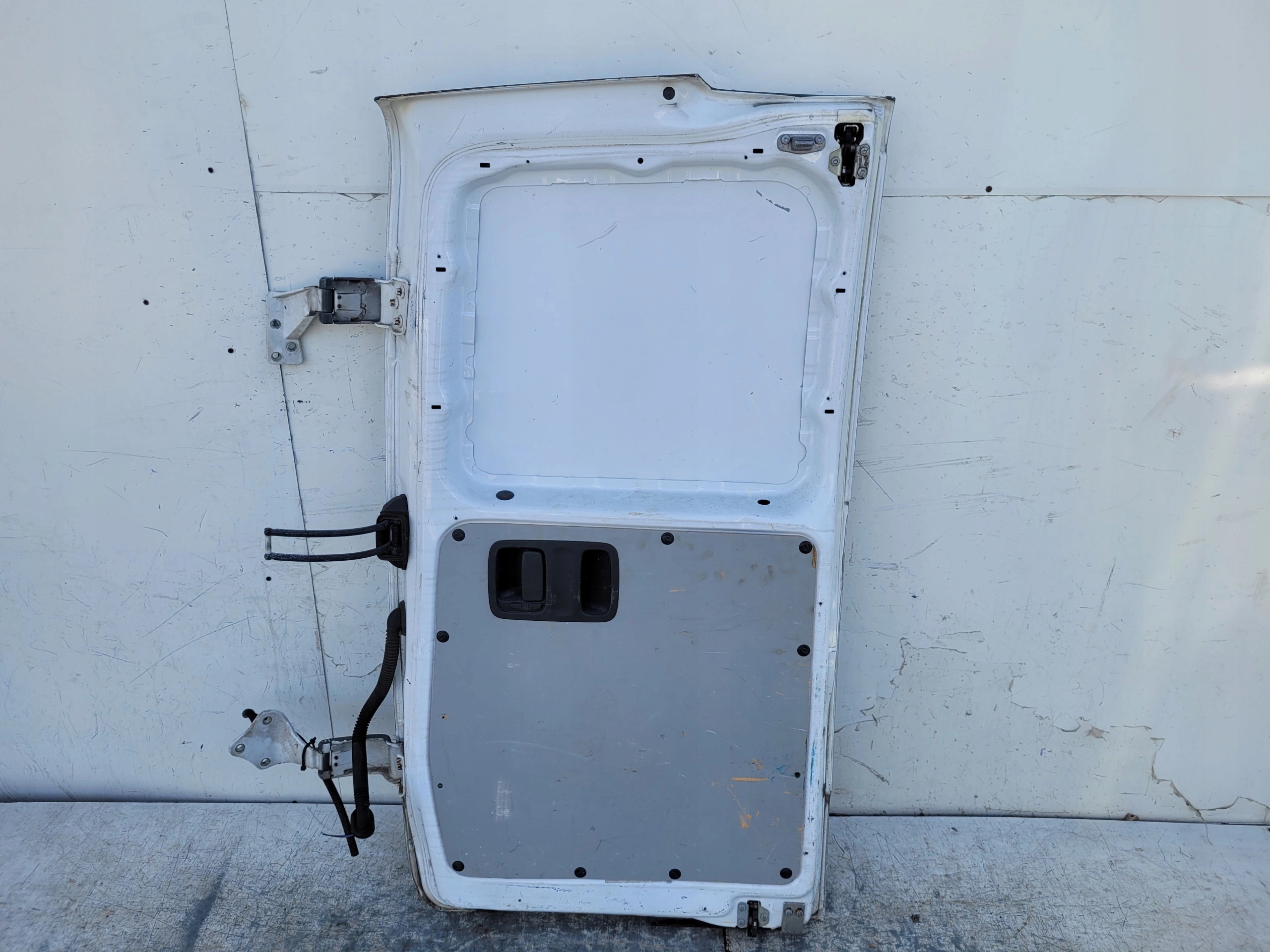 MERCEDES VITO W639 LIFT PRAVE ZADNE DVERE FURTKI