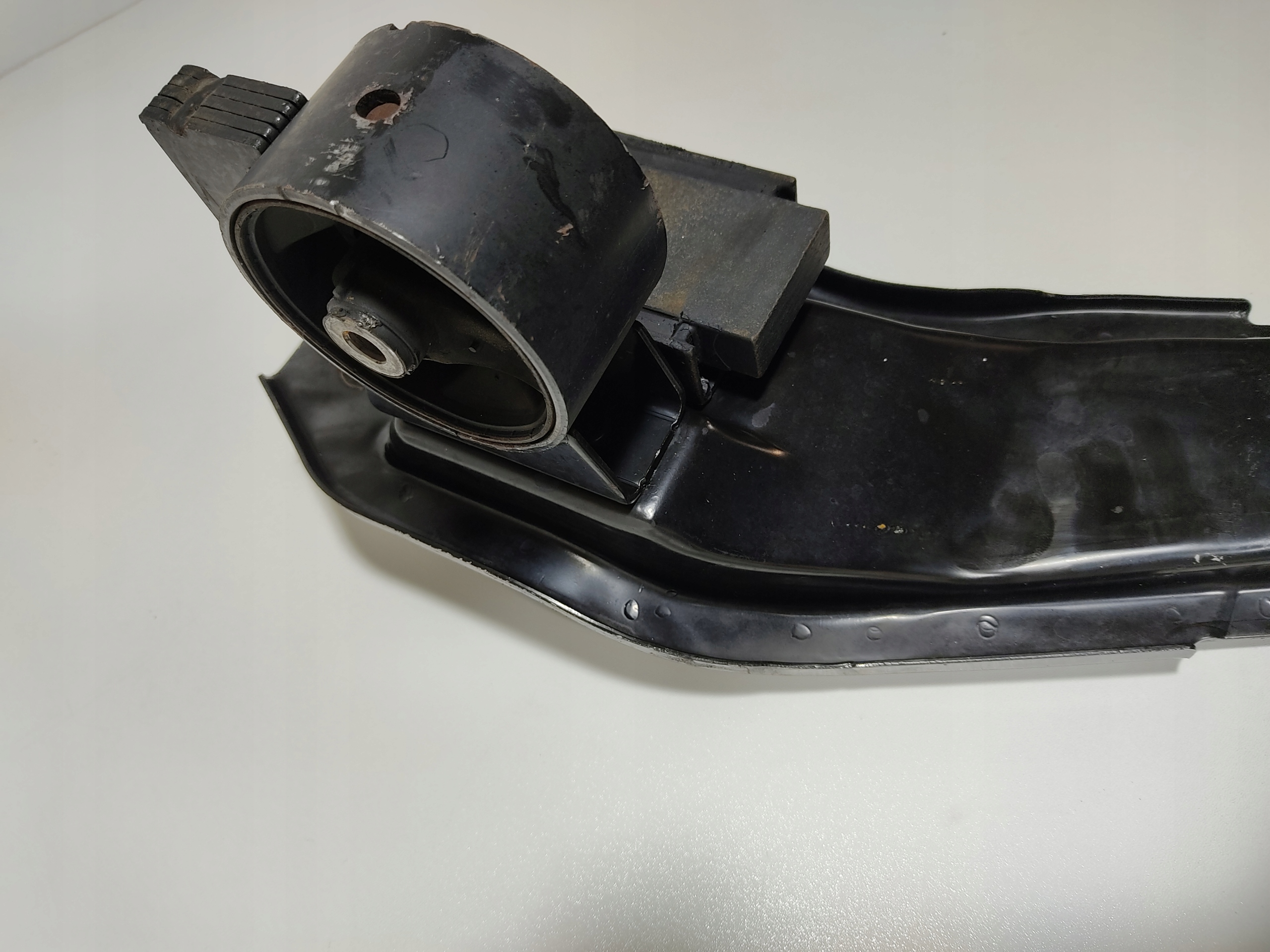 VYSTUHA PRIECKA POD MOTOR SUZUKI SX4 1.6 DIESEL DDIS 2006-2013