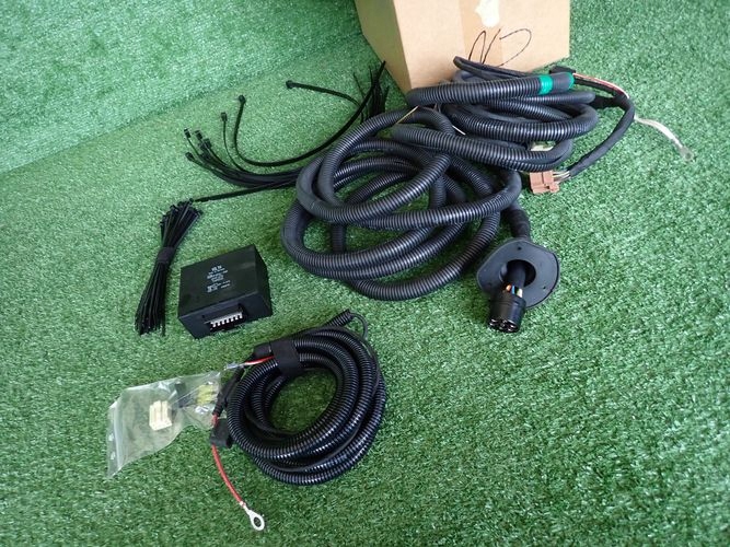 TOYOTA HILUX 15- KABELÁŽ TAZNEHO  MODUL INŠTALÁCIA 8545-1232 PZ457-N0564-000